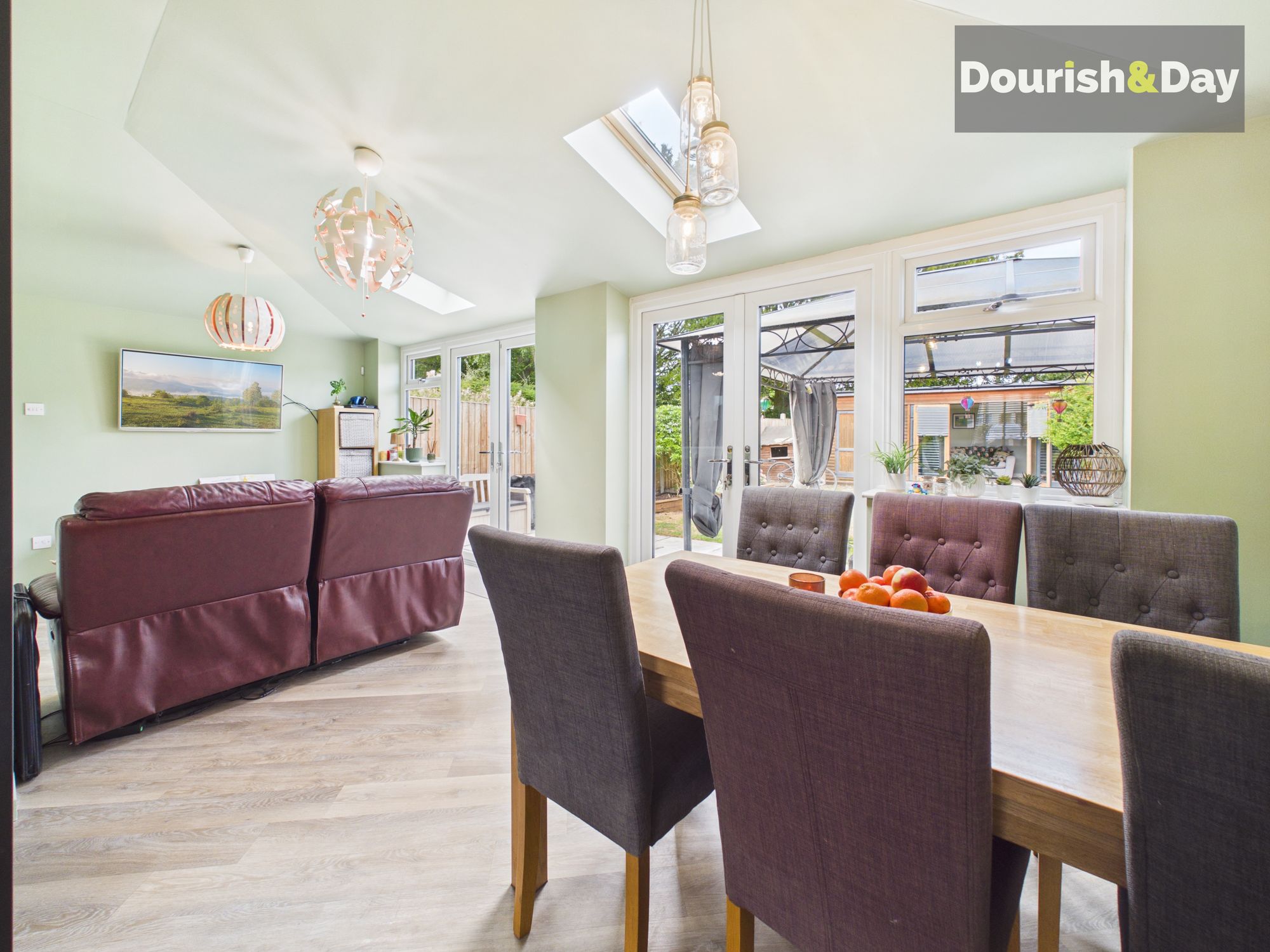 3 bed terraced house for sale in Oxbarn Road, Stafford, ST17 - Property Image 3