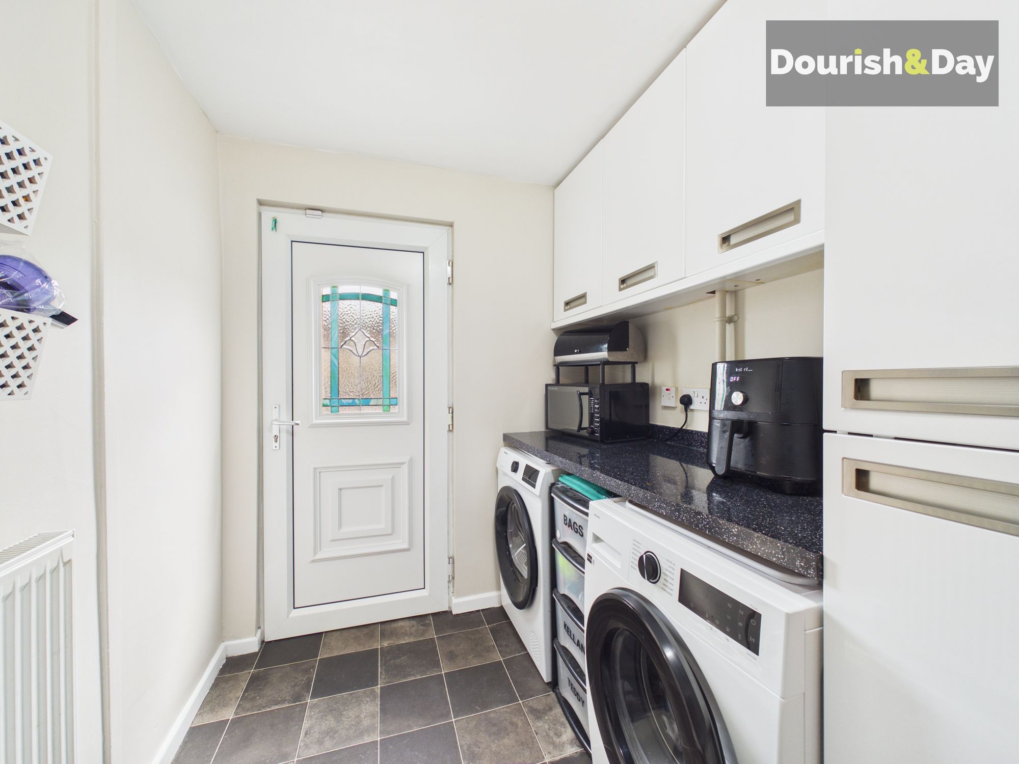 3 bed terraced house for sale in Oxbarn Road, Stafford, ST17 - Property Image 9