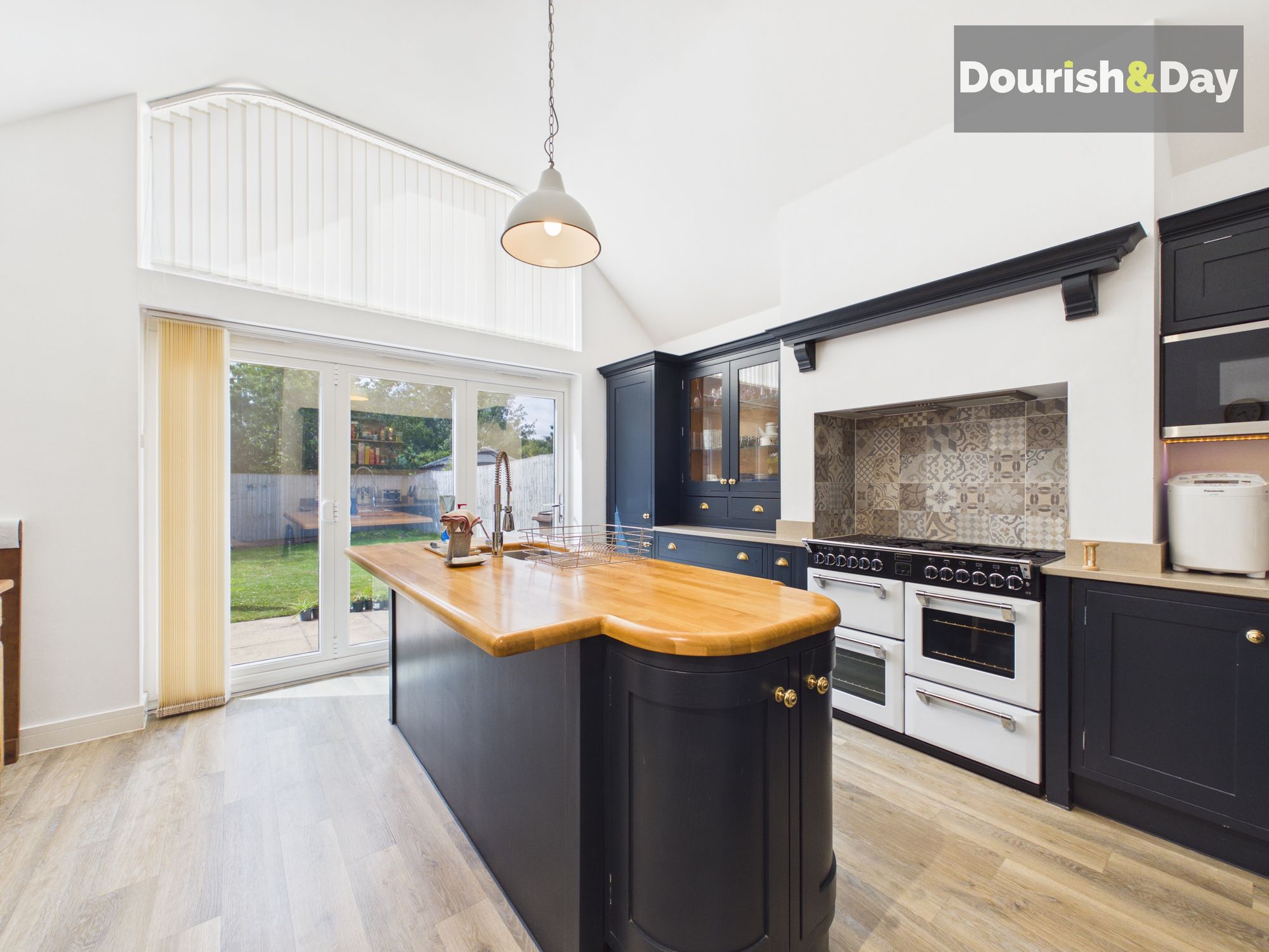 3 bed detached bungalow for sale in Tenby Drive, Stafford, ST16 - Property Image 3