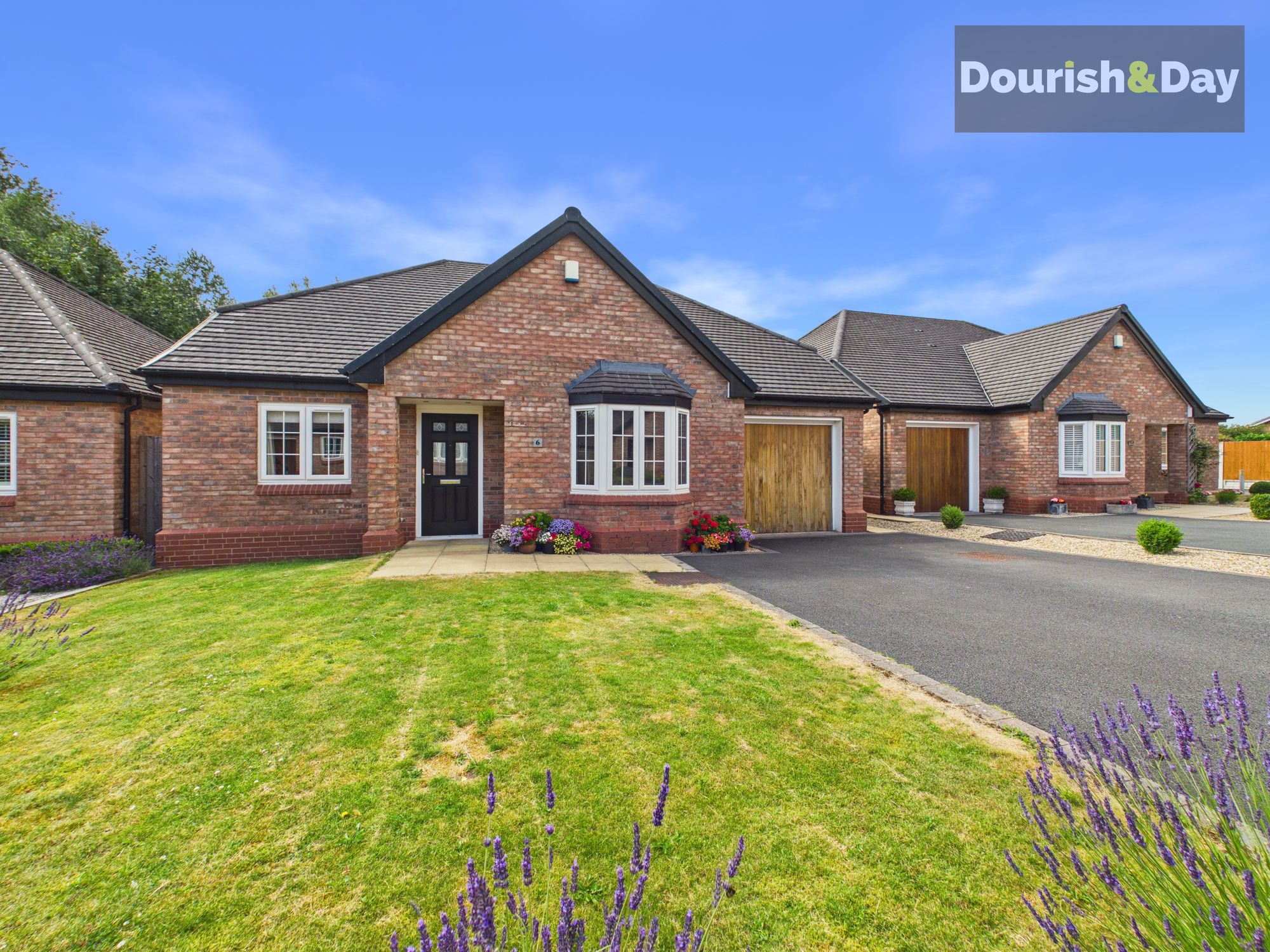 3 bed detached bungalow for sale in Tenby Drive, Stafford, ST16 - Property Image 1