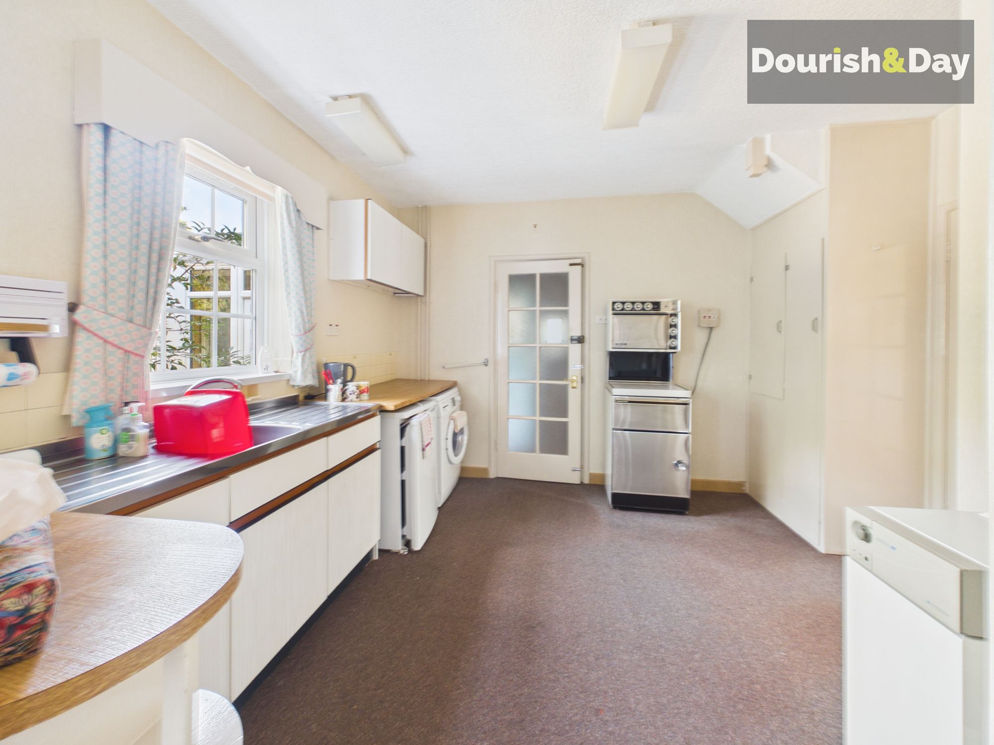 3 bed detached house for sale in Knowle Road, Stafford, ST17  - Property Image 11