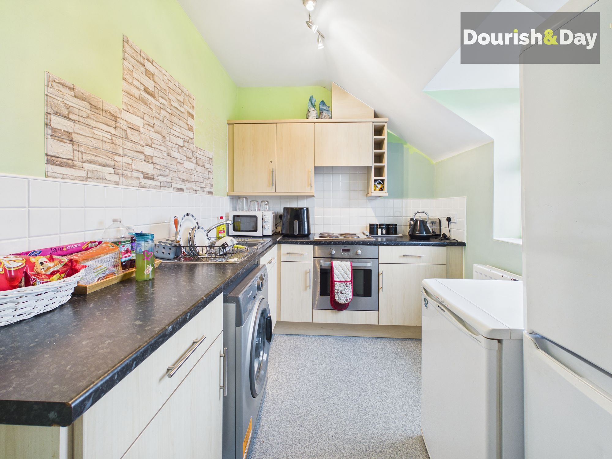 2 bed flat for sale in Violet Close, Huntington, WS12 - Property Image 3