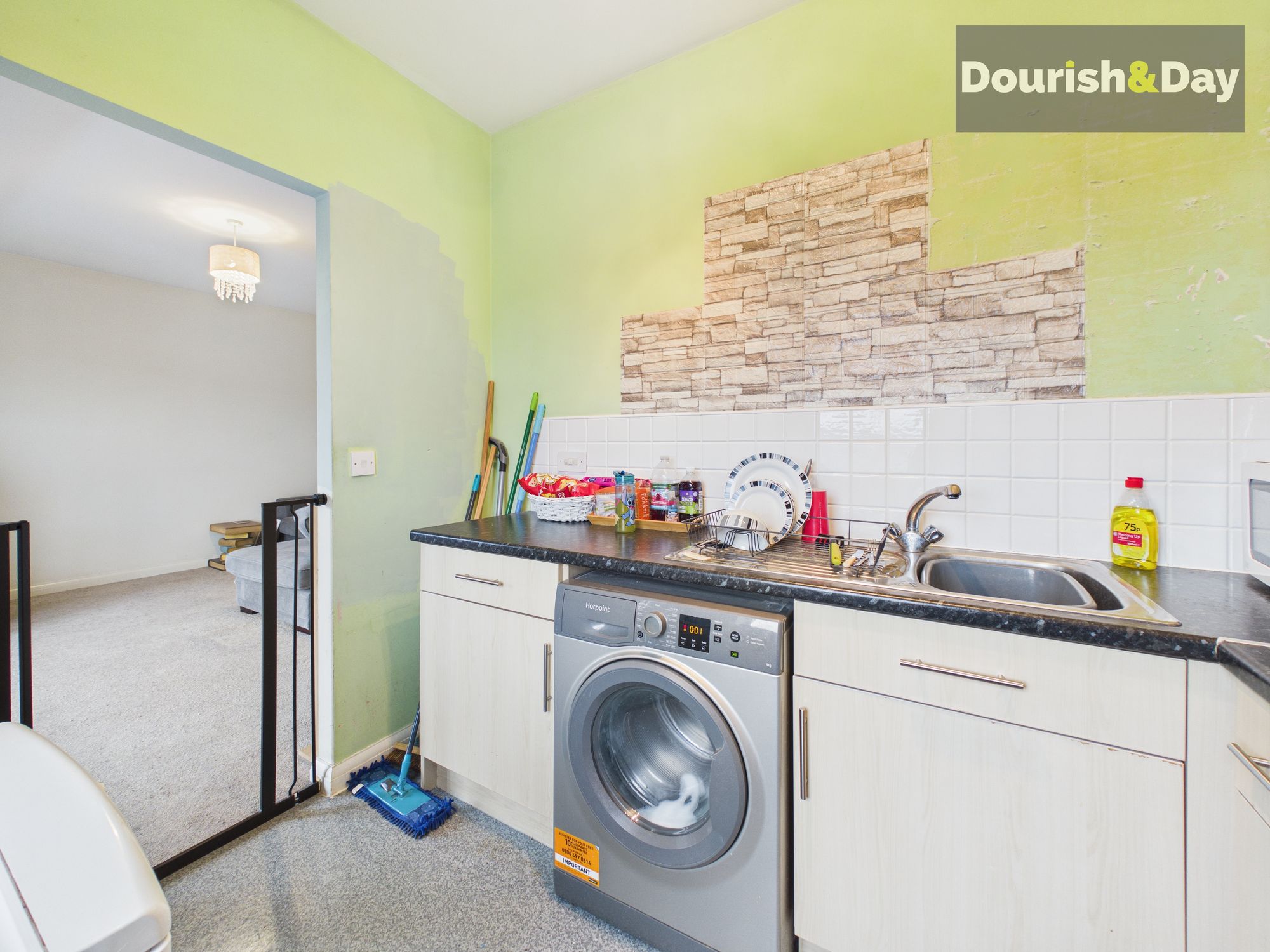 2 bed flat for sale in Violet Close, Huntington, WS12 - Property Image 6