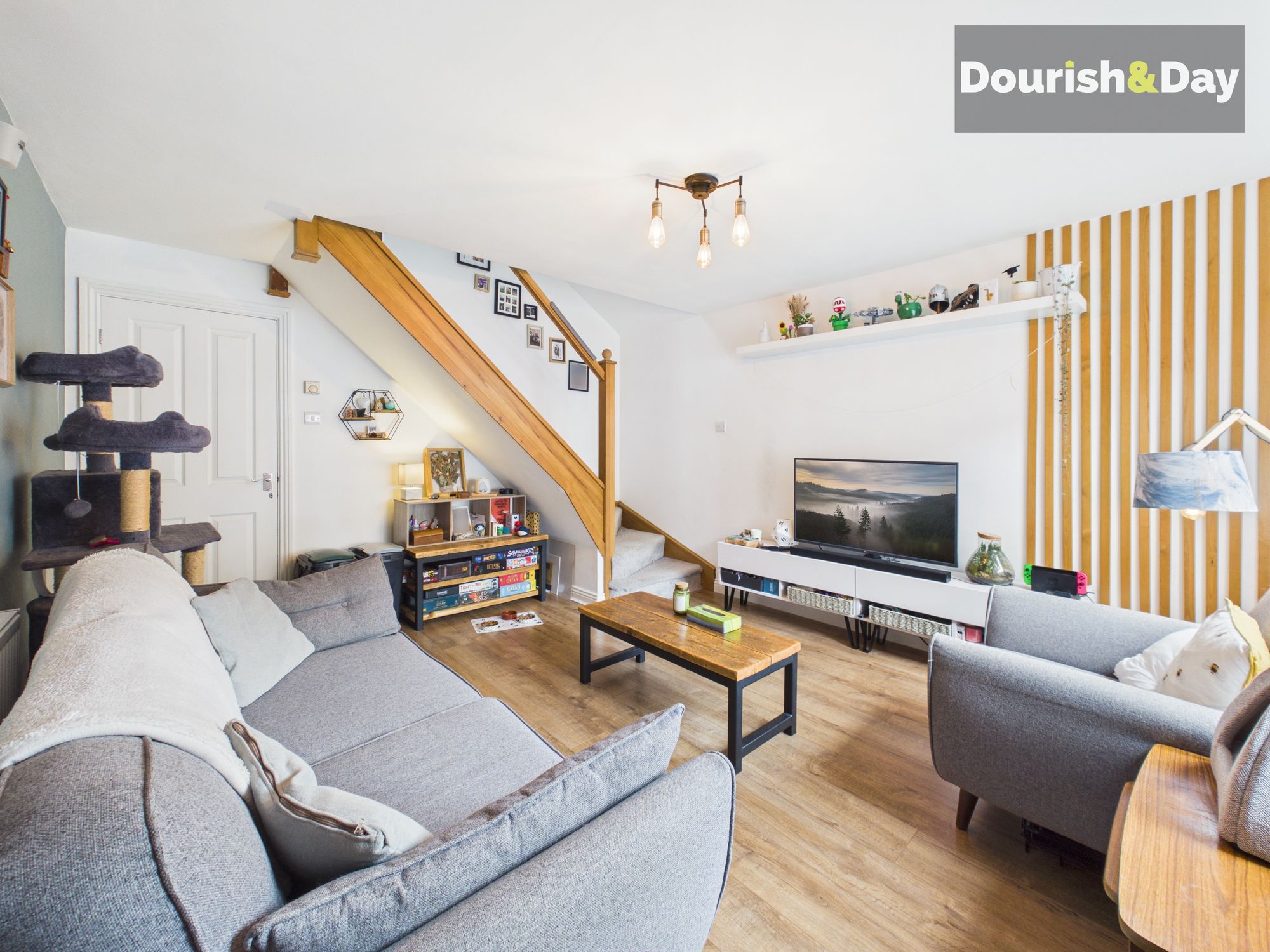 2 bed semi-detached house for sale in Bretton Gardens, Wolverhampton, WV10 - Property Image 2