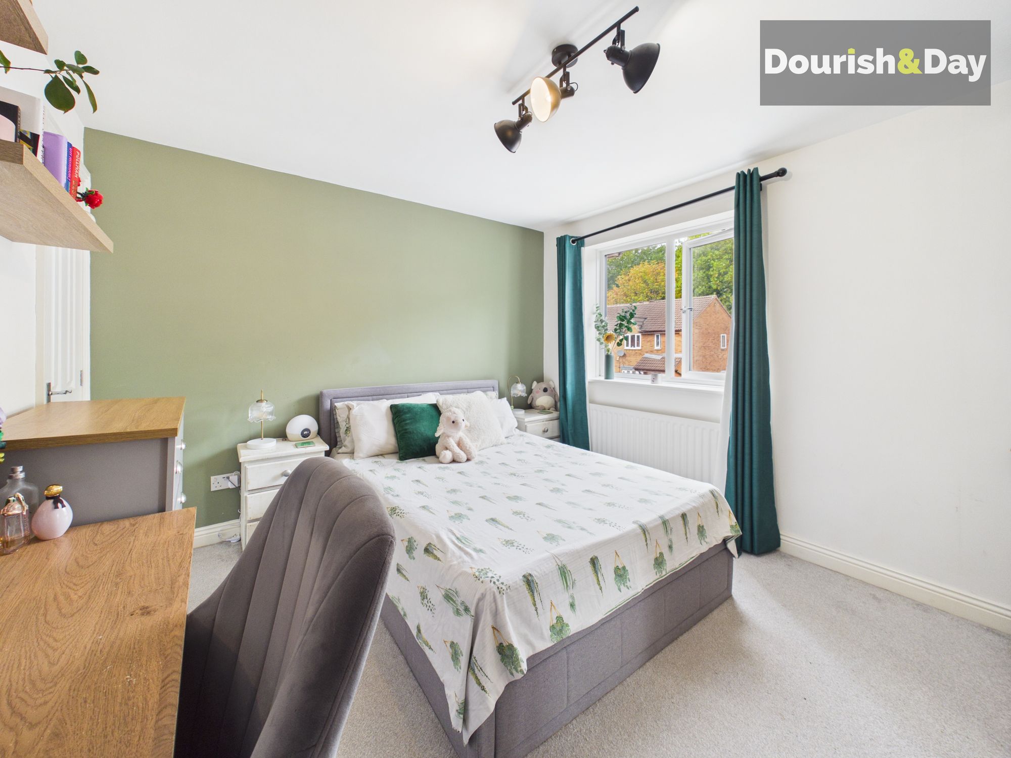 2 bed semi-detached house for sale in Bretton Gardens, Wolverhampton, WV10 - Property Image 8