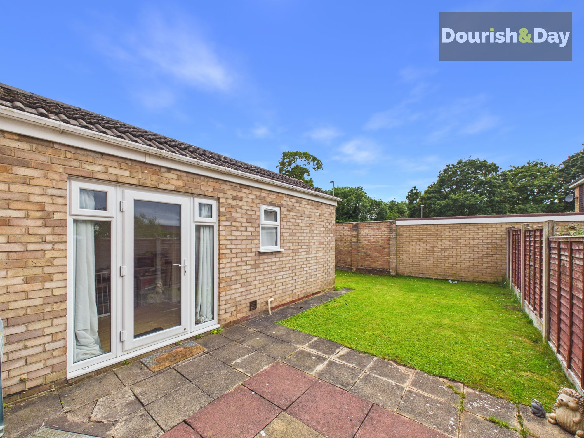 3 bed semi-detached house for sale in Deepdales, Stafford, ST17 - Property Image 4