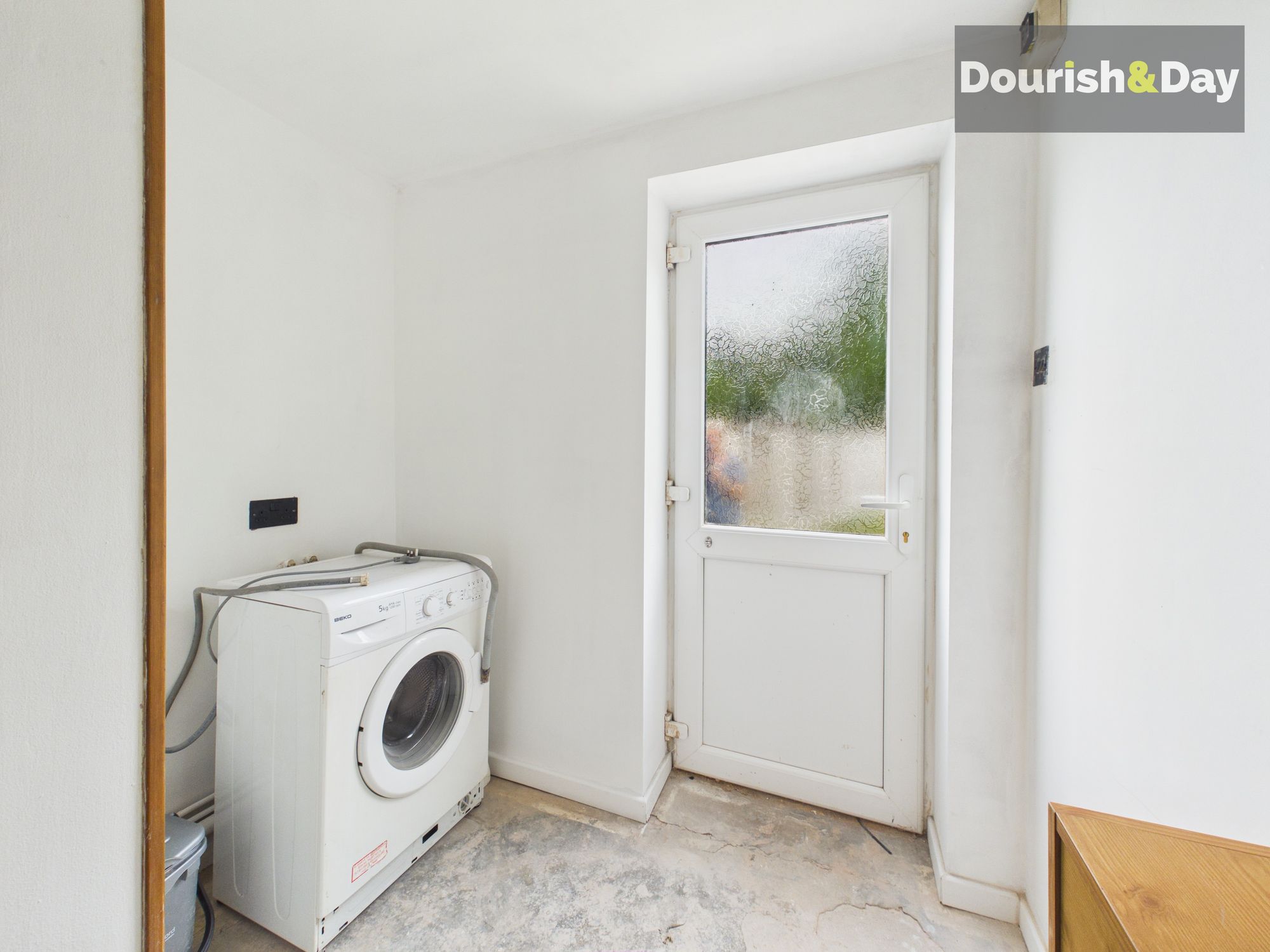 3 bed semi-detached house for sale in Southfields Close, Stafford, ST17 - Property Image 11