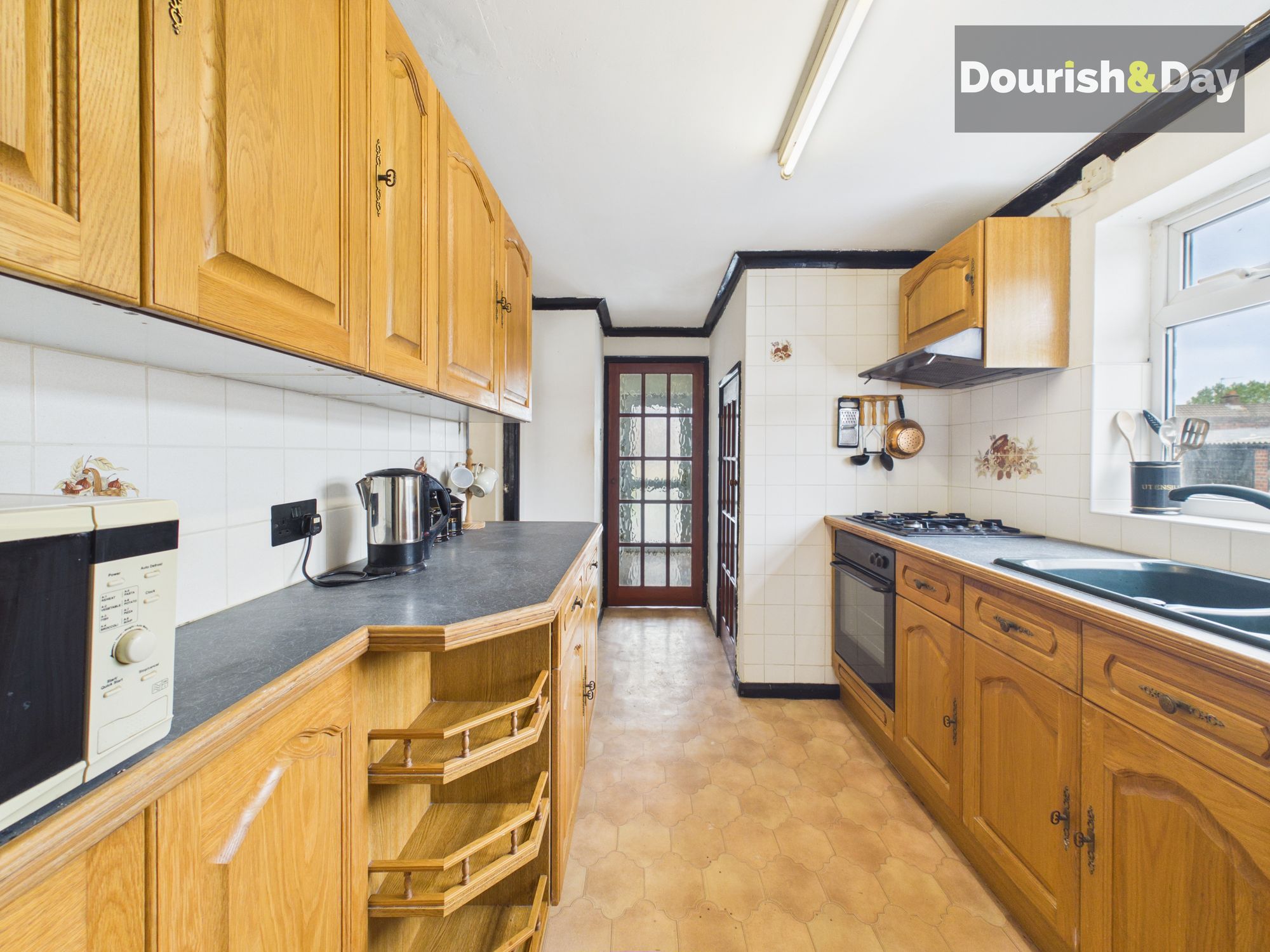 3 bed semi-detached house for sale in Southfields Close, Stafford, ST17 - Property Image 9
