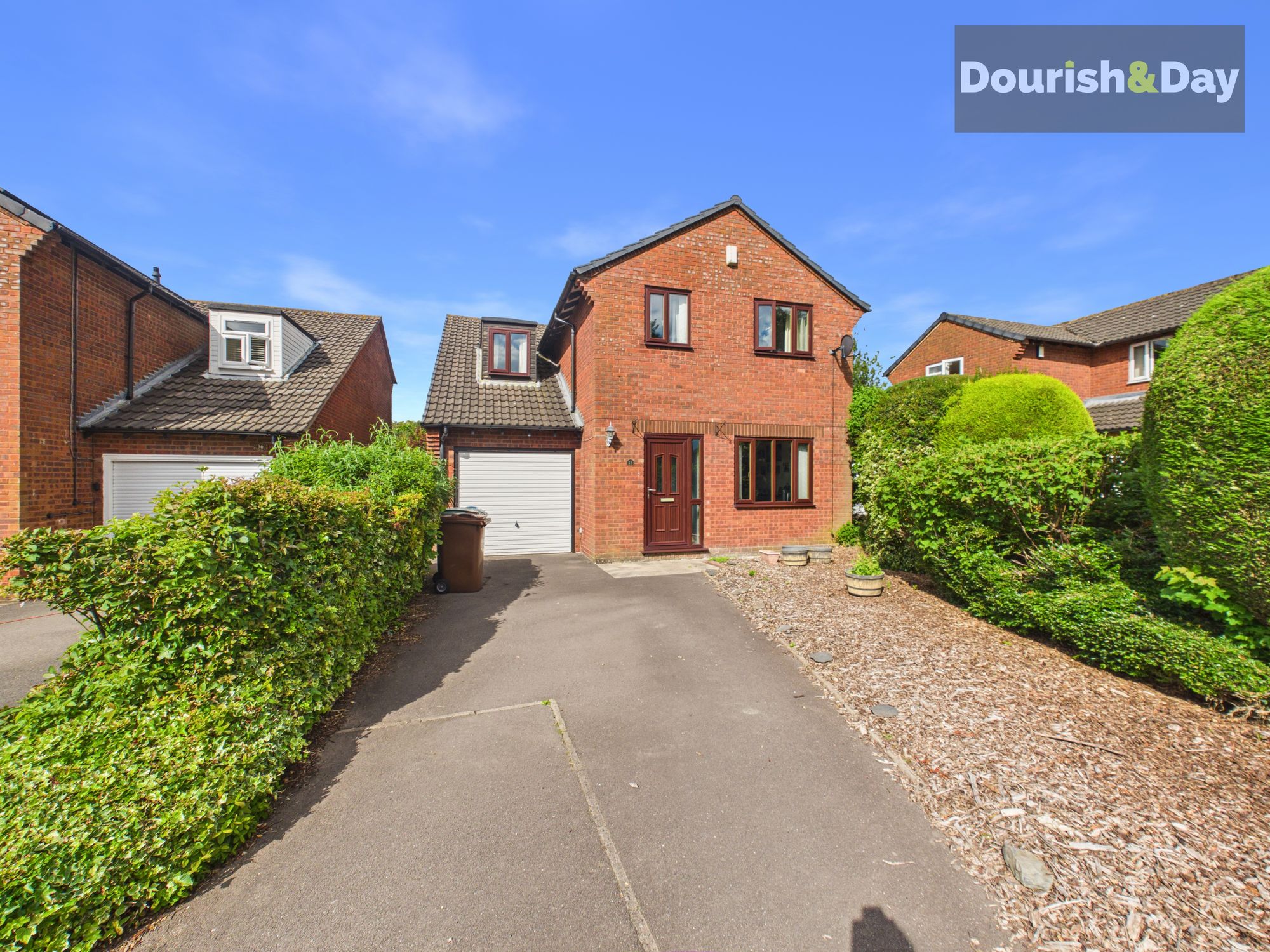 4 bed detached house for sale in Parsons Drive, Gnosall, ST20 - Property Image 1