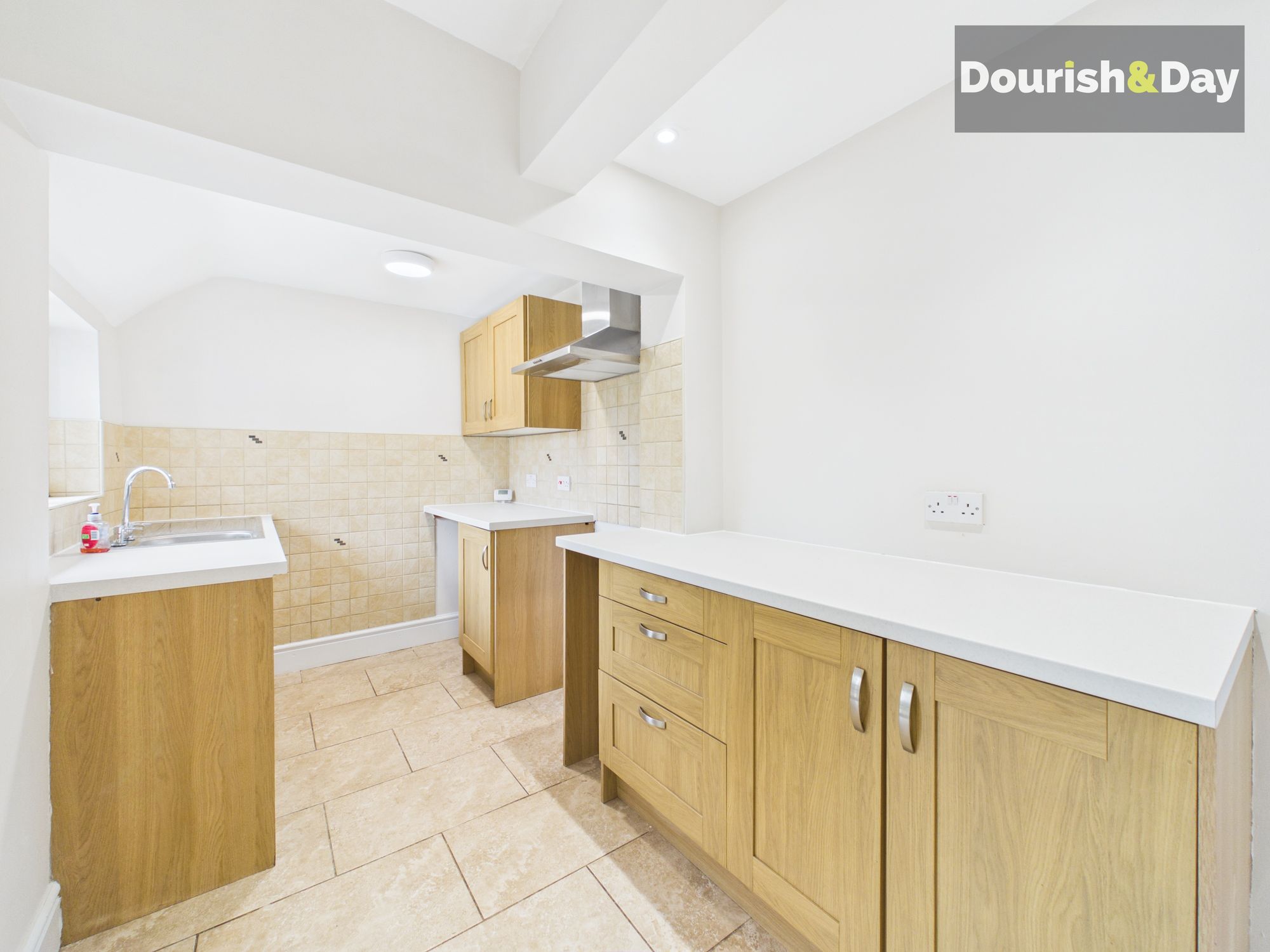 2 bed terraced house for sale in Castle Street, Stafford, ST16  - Property Image 3