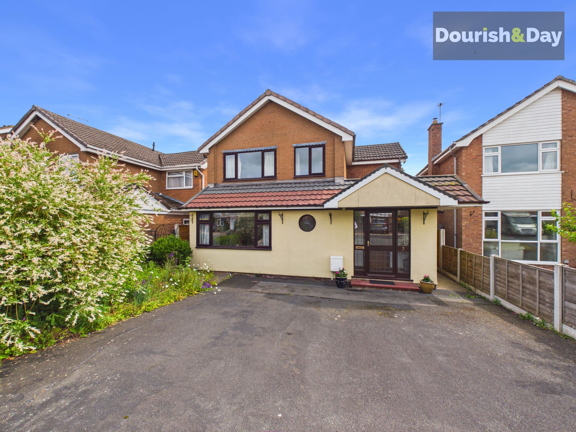 4 bed detached house for sale in Glendon Close, Market Drayton, TF9