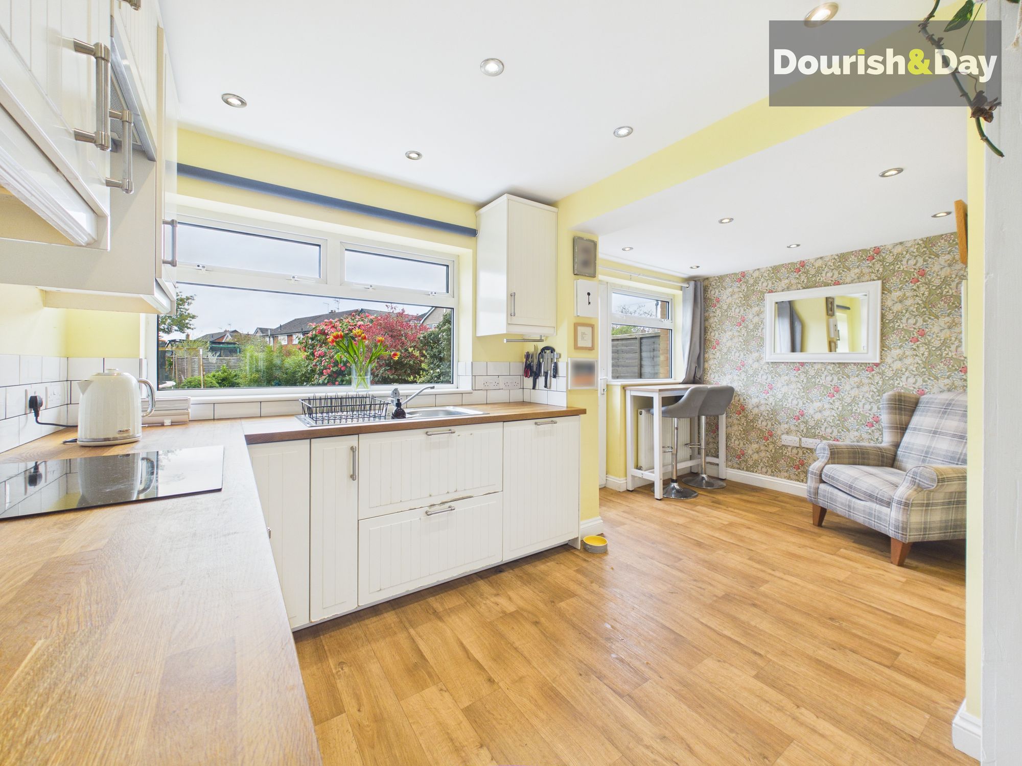 5 bed detached house for sale in Braunton Avenue, Stafford, ST17 - Property Image 2