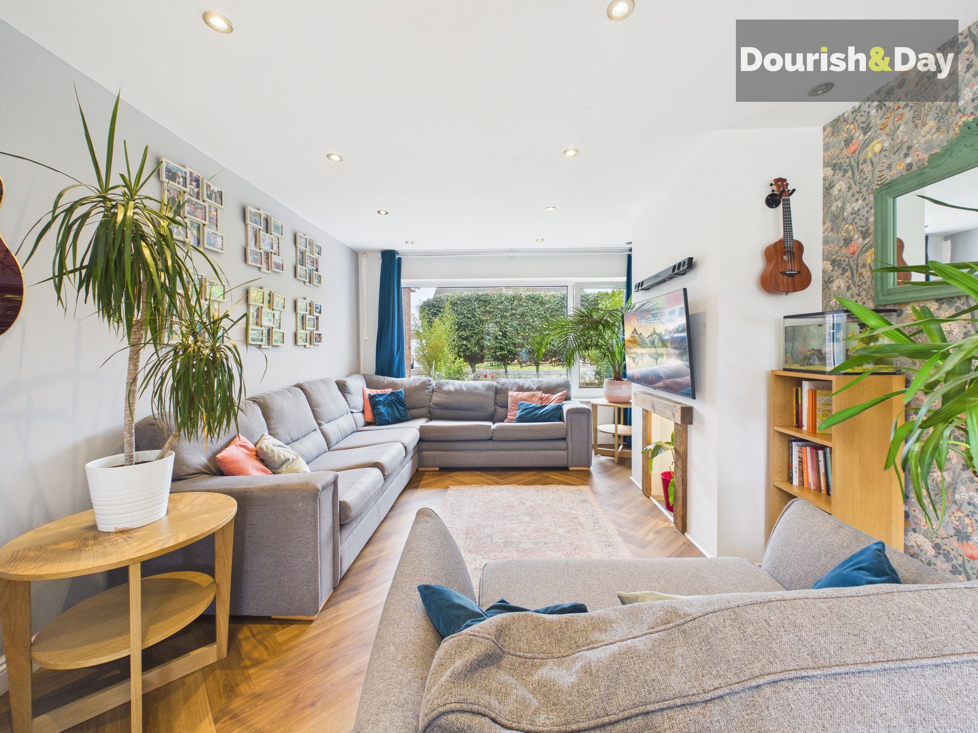 5 bed detached house for sale in Braunton Avenue, Stafford, ST17 - Property Image 3