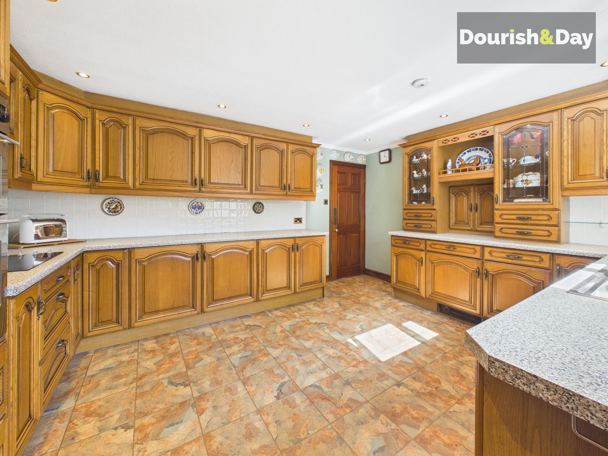 4 bed detached house for sale in Kings Road, Calf Heath, WV10 - Property Image 2