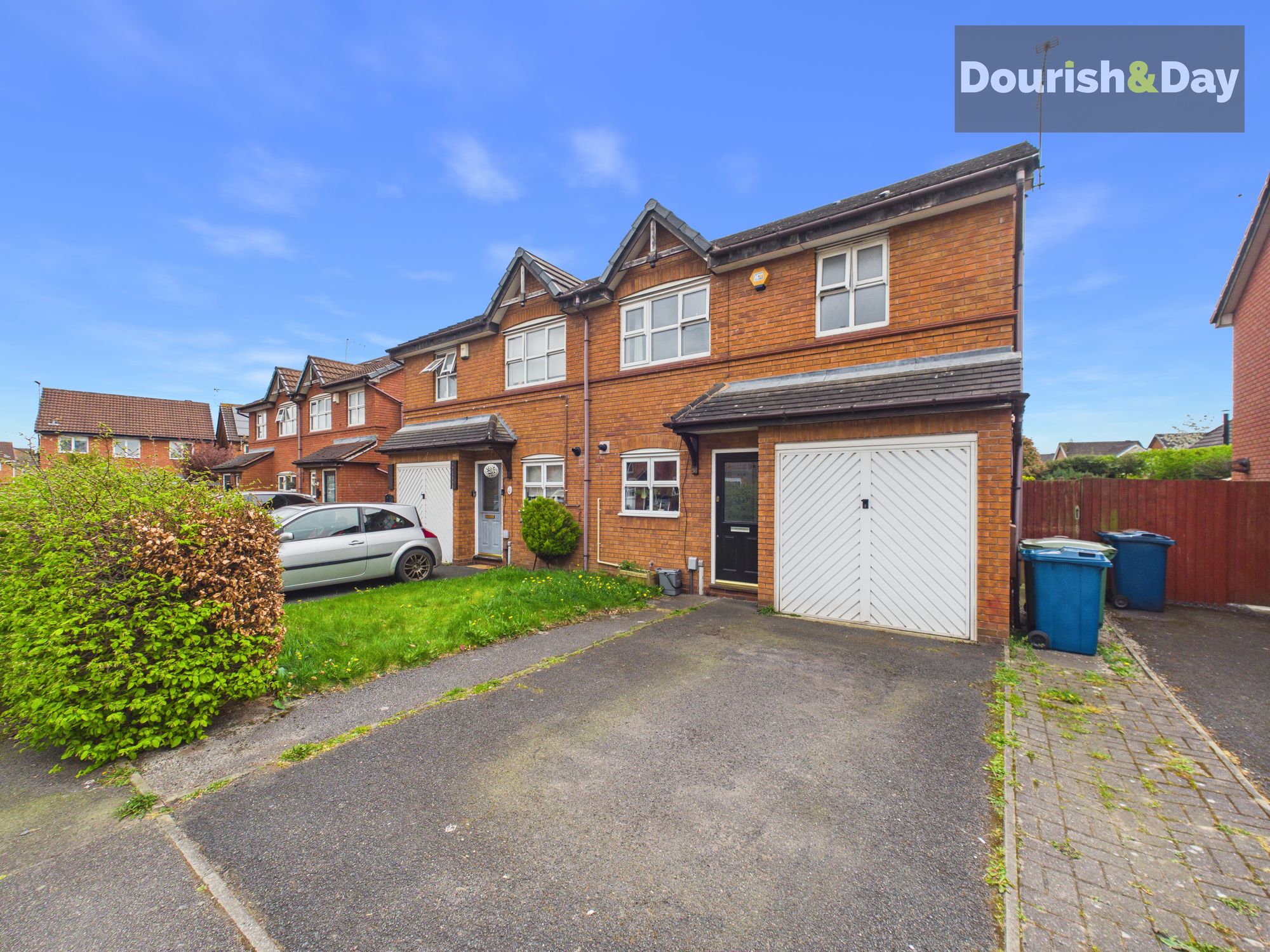 3 bed semi-detached house for sale in Virginia Avenue, Stafford, ST17 - Property Image 1