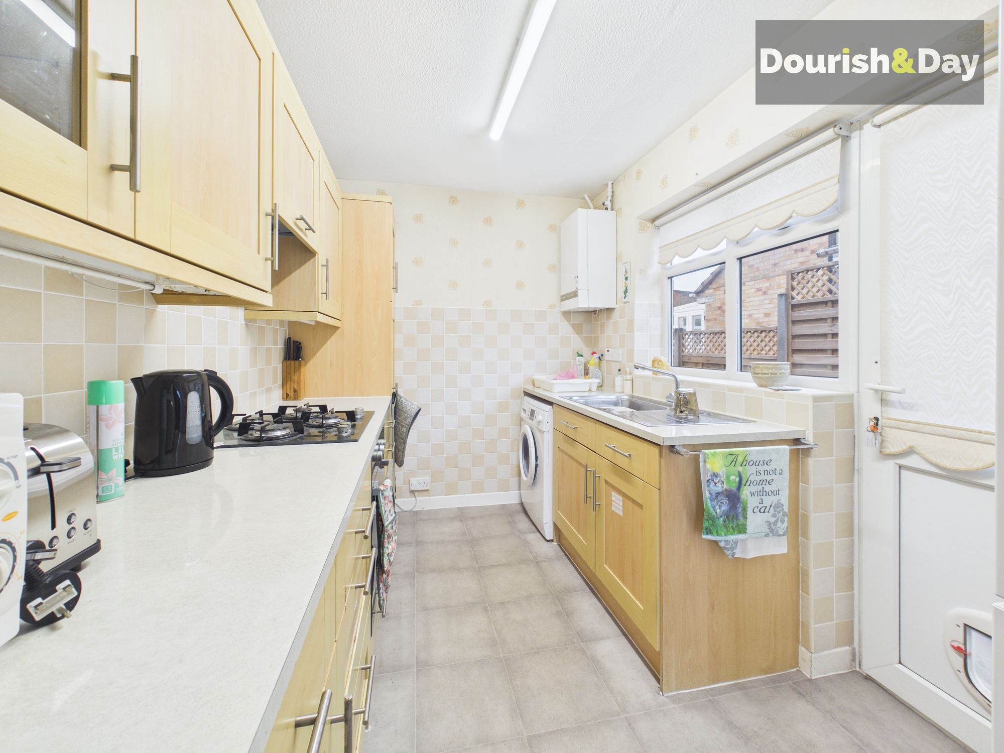 2 bed semi-detached bungalow for sale in Radstock Close, Stafford, ST17 - Property Image 2