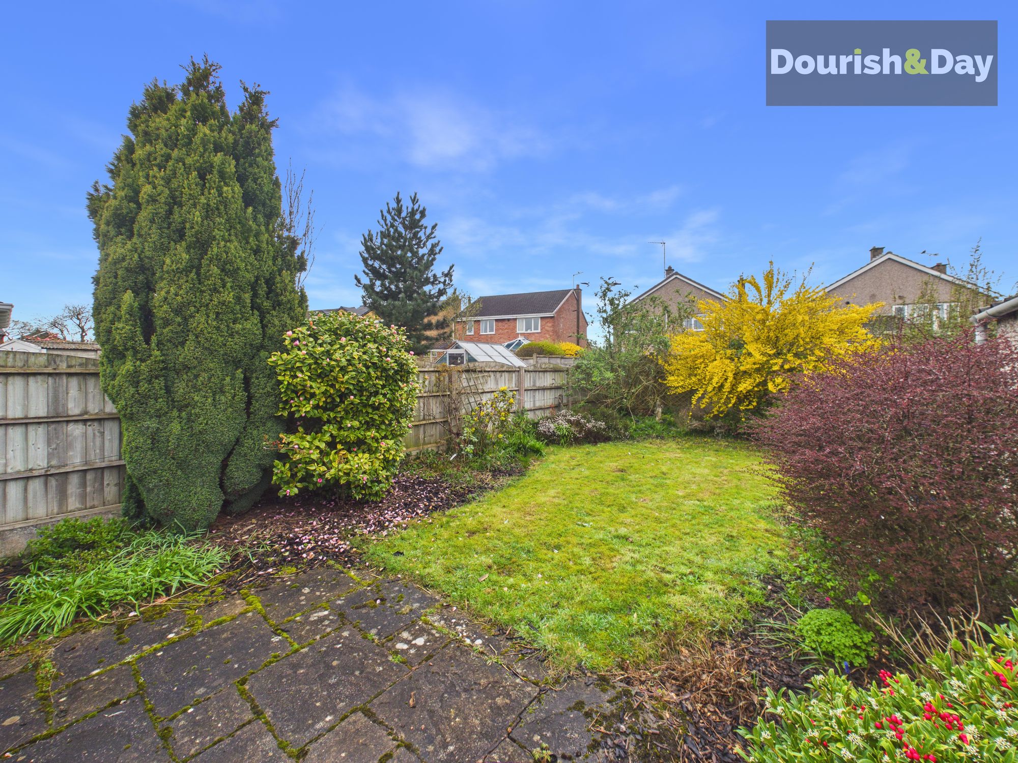 2 bed semi-detached bungalow for sale in Radstock Close, Stafford, ST17 - Property Image 4