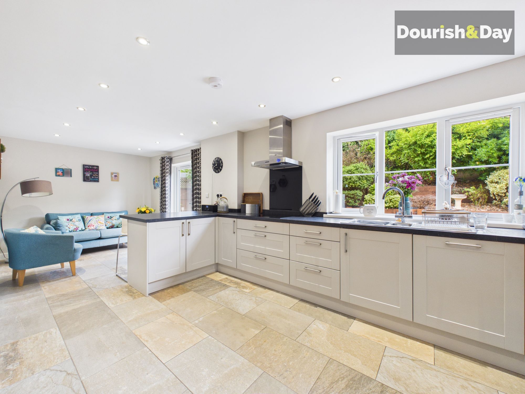 4 bed detached house for sale in Newcastle Road, Market Drayton, TF9 - Property Image 8