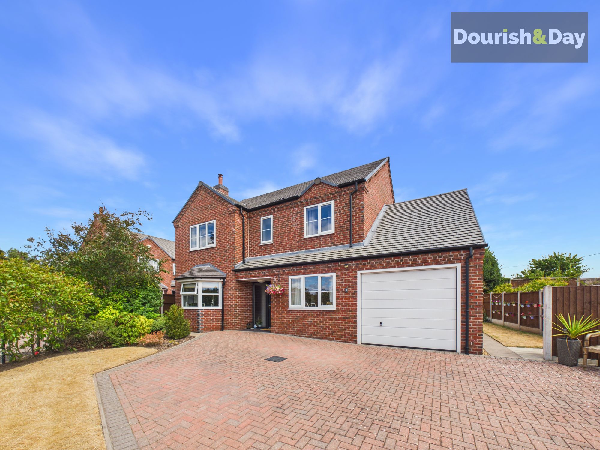 4 bed detached house for sale in Newcastle Road, Market Drayton, TF9 - Property Image 1