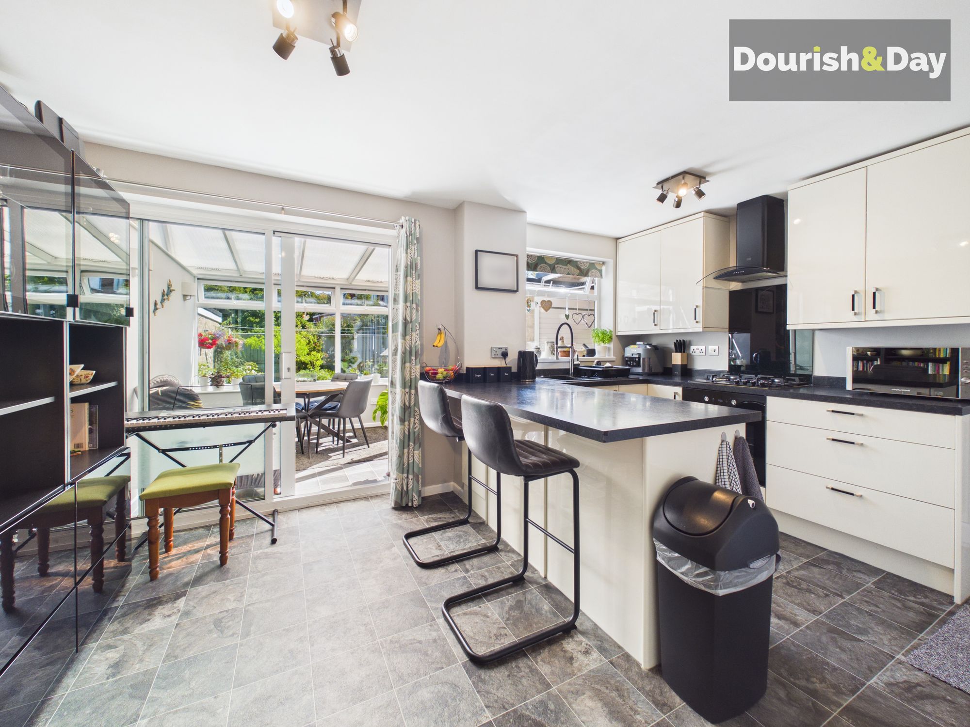 3 bed detached house for sale in Slaidburn Grove, Stafford, ST17 - Property Image 5