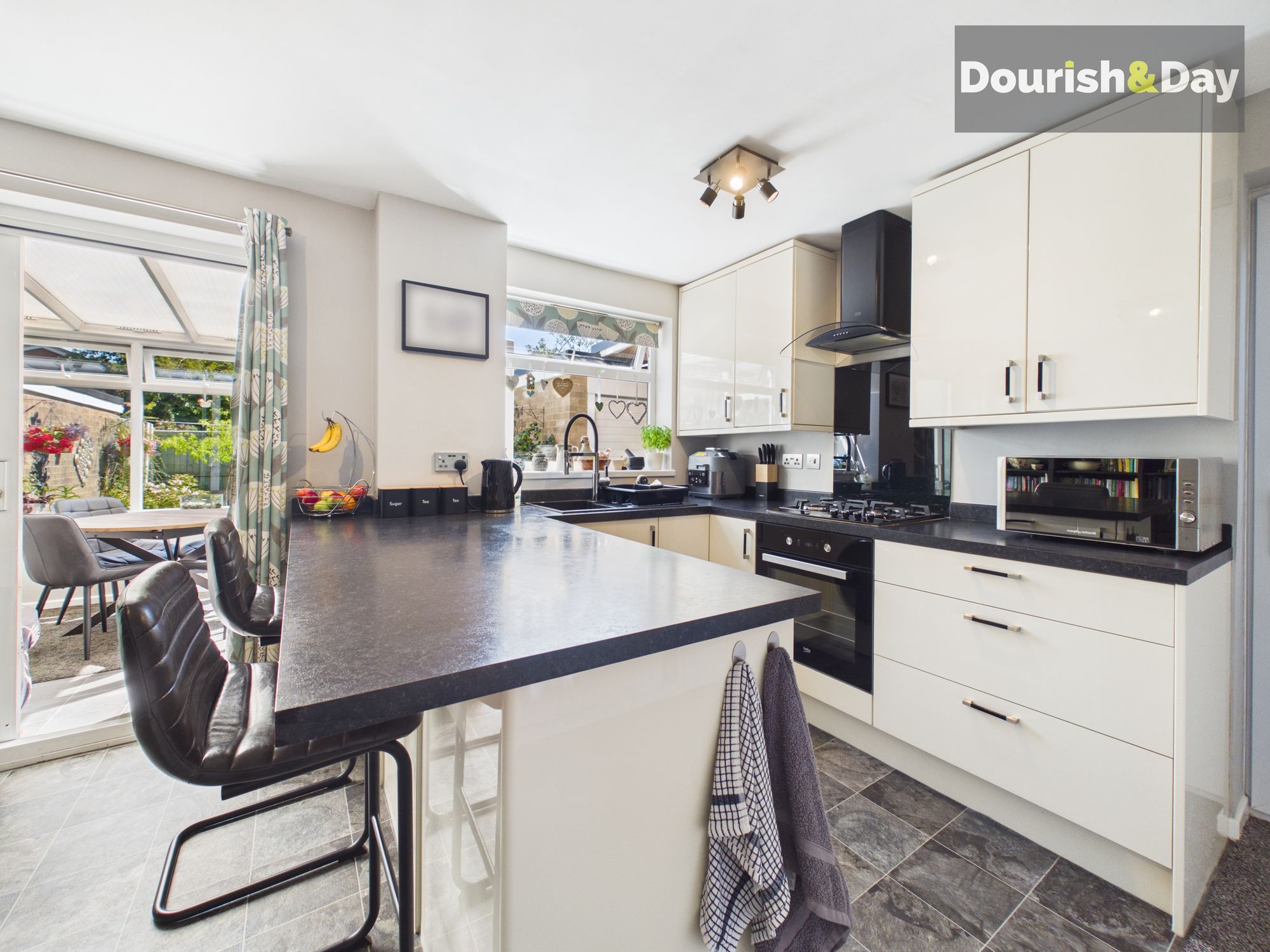 3 bed detached house for sale in Slaidburn Grove, Stafford, ST17 - Property Image 2