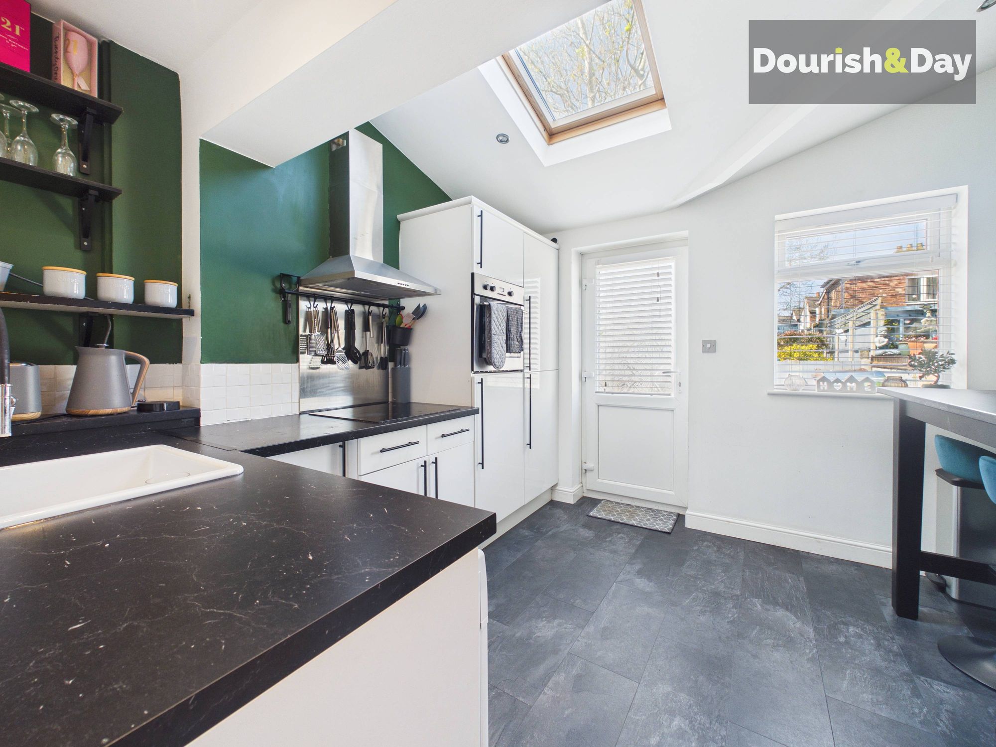 2 bed mid-terraced house for sale in Castle Street, Stafford, ST16 - Property Image 5