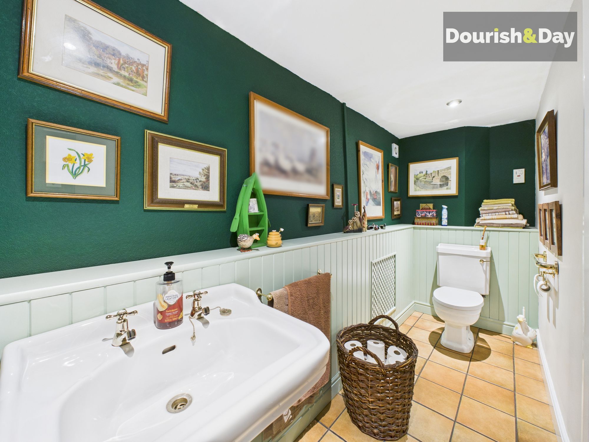 5 bed detached house for sale in Quarry Heath, Penkridge, ST19 - Property Image 7