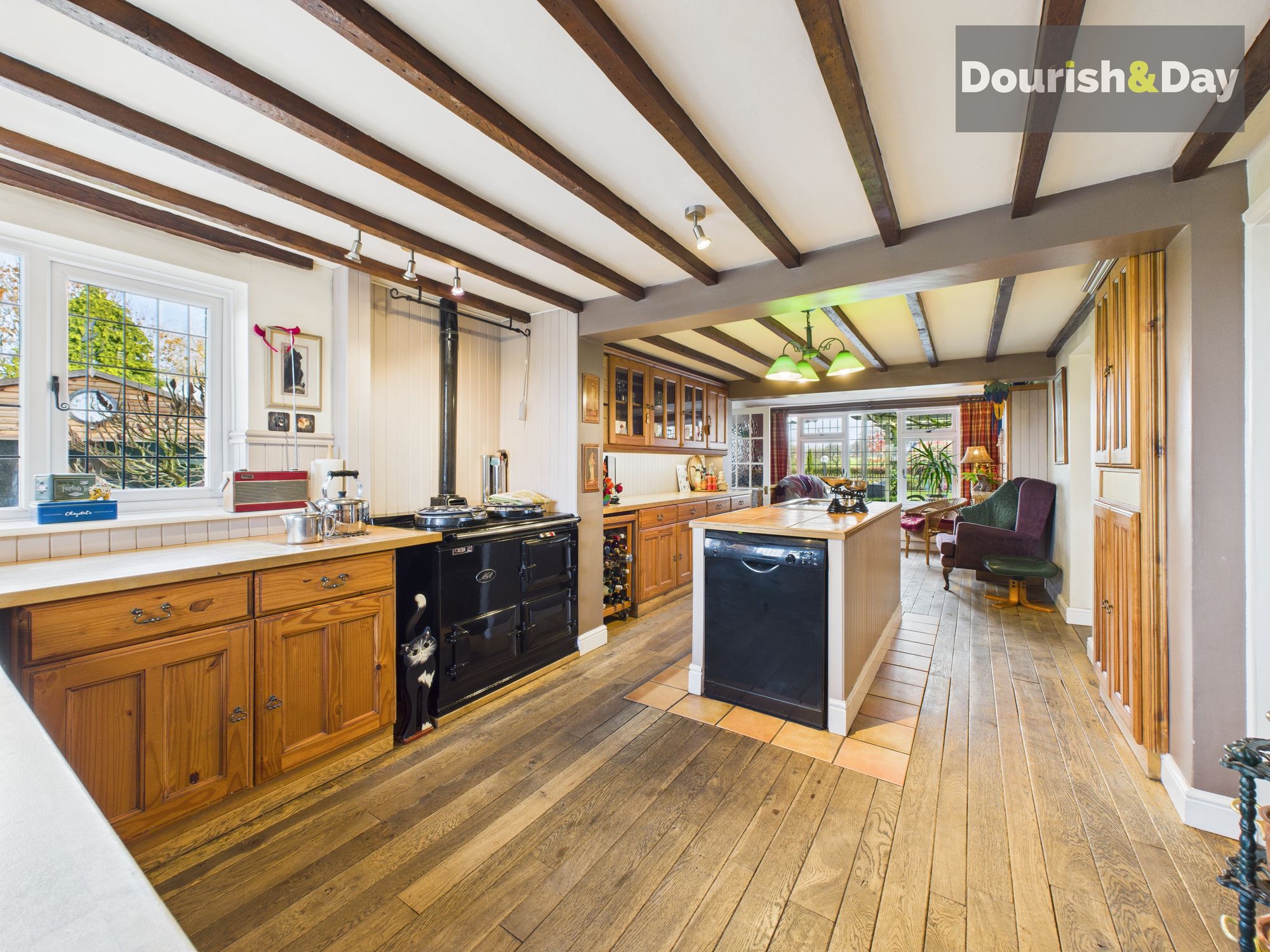 5 bed detached house for sale in Quarry Heath, Penkridge, ST19 - Property Image 3
