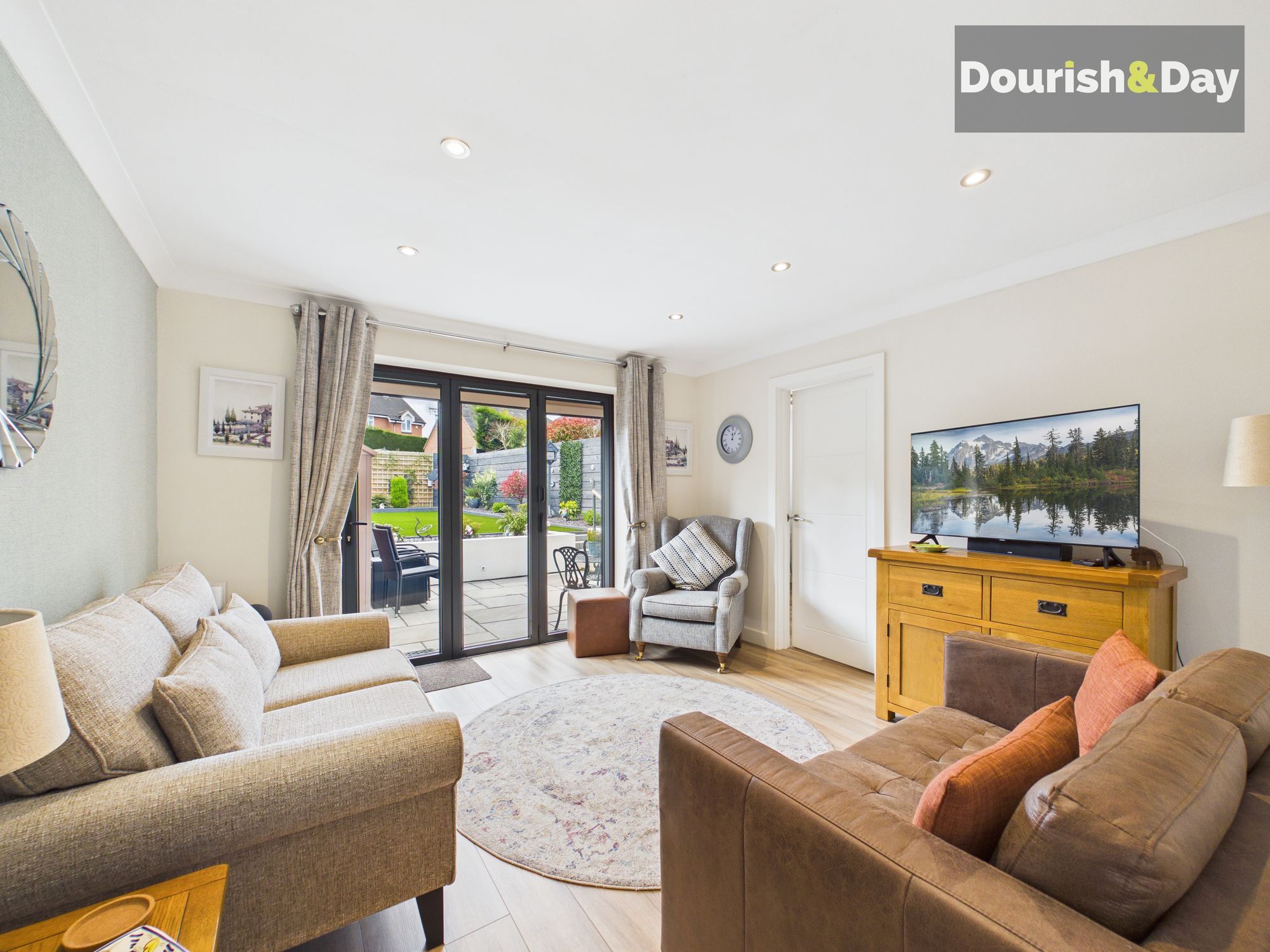 2 bed semi-detached bungalow for sale in Radford Bank, Stafford, ST17 - Property Image 2
