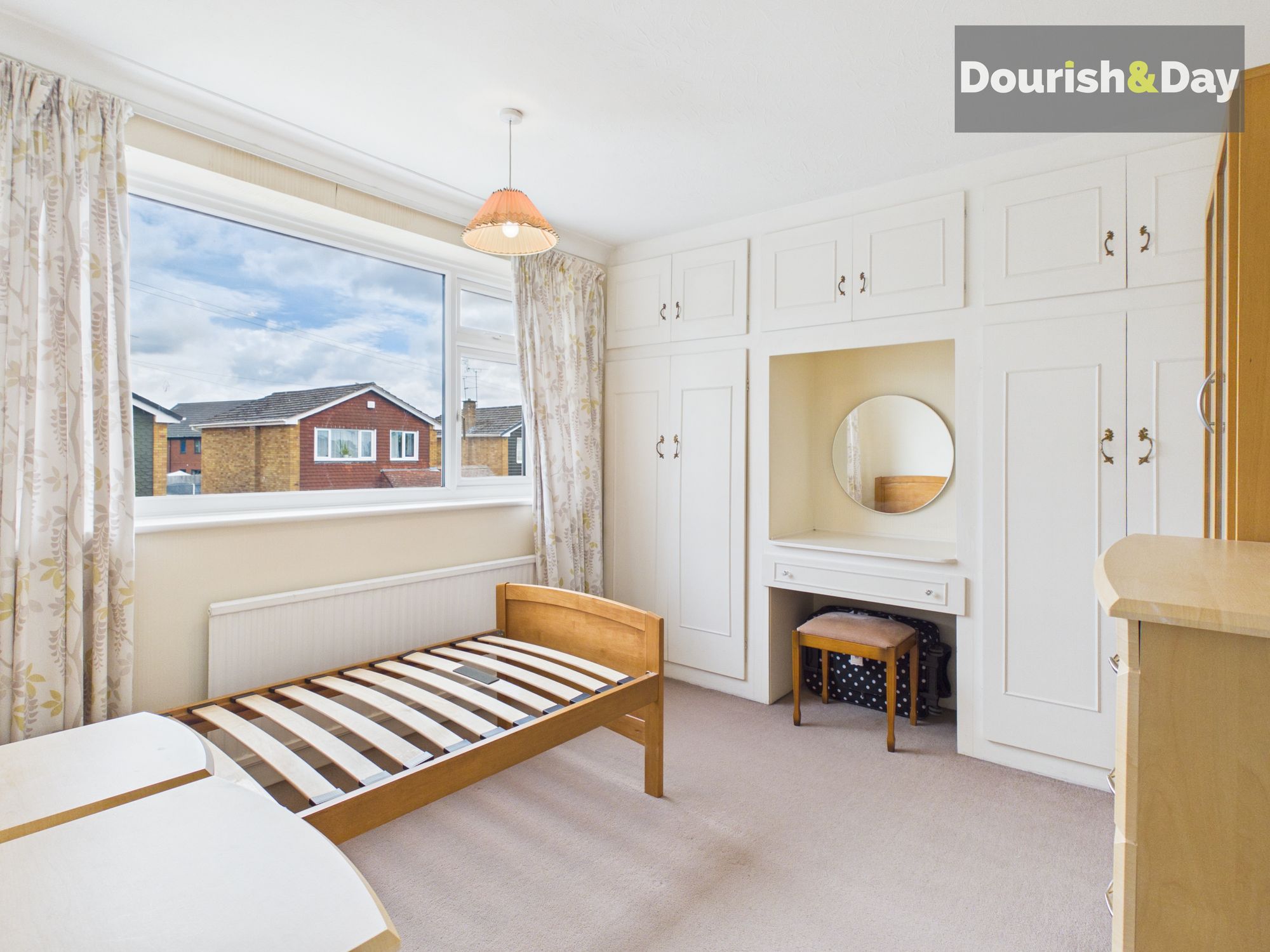 3 bed detached house for sale in Harcourt Way, Stafford, ST16  - Property Image 10