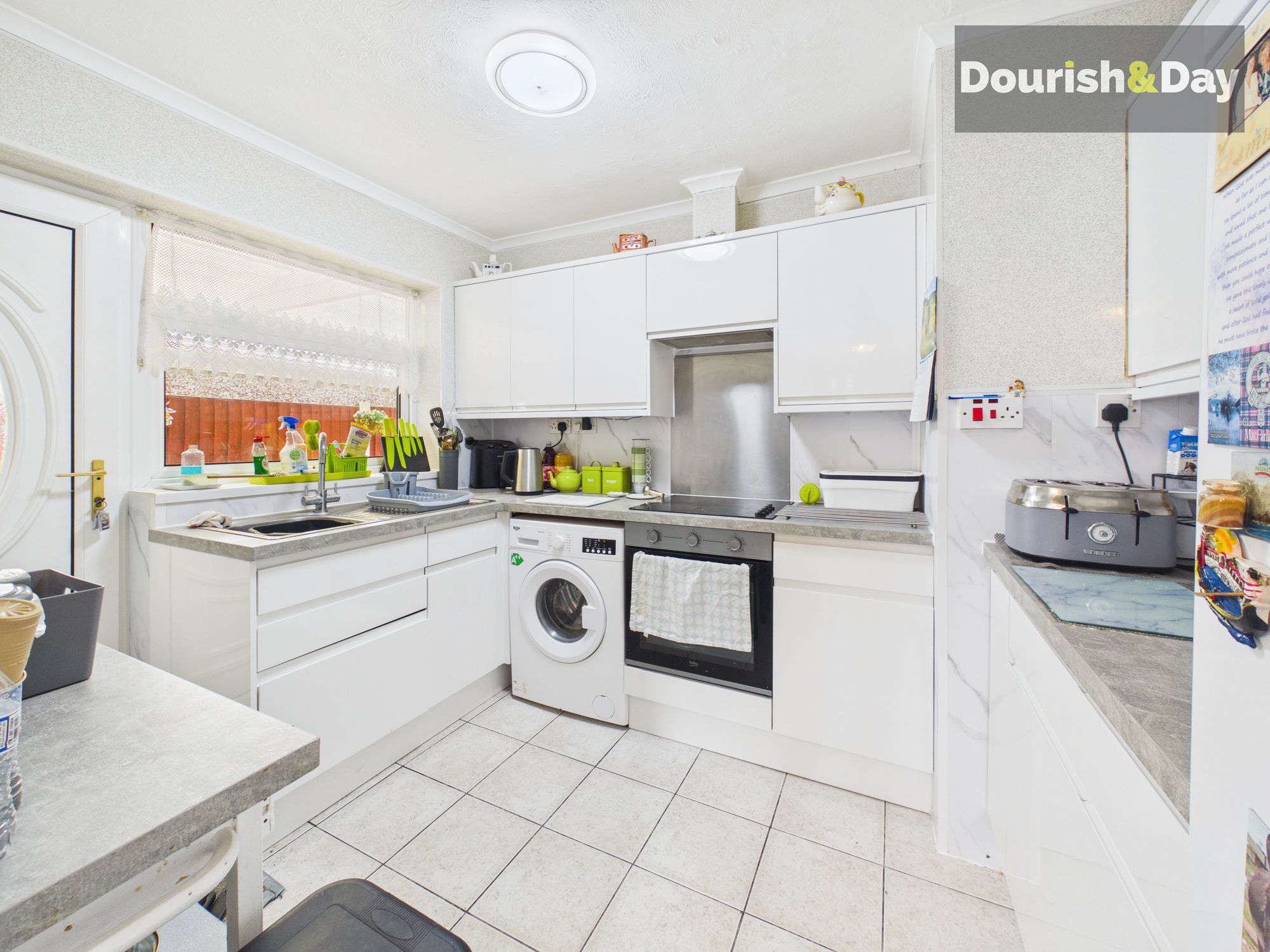 2 bed semi-detached bungalow for sale in Carder Avenue, Stafford, ST16 - Property Image 6