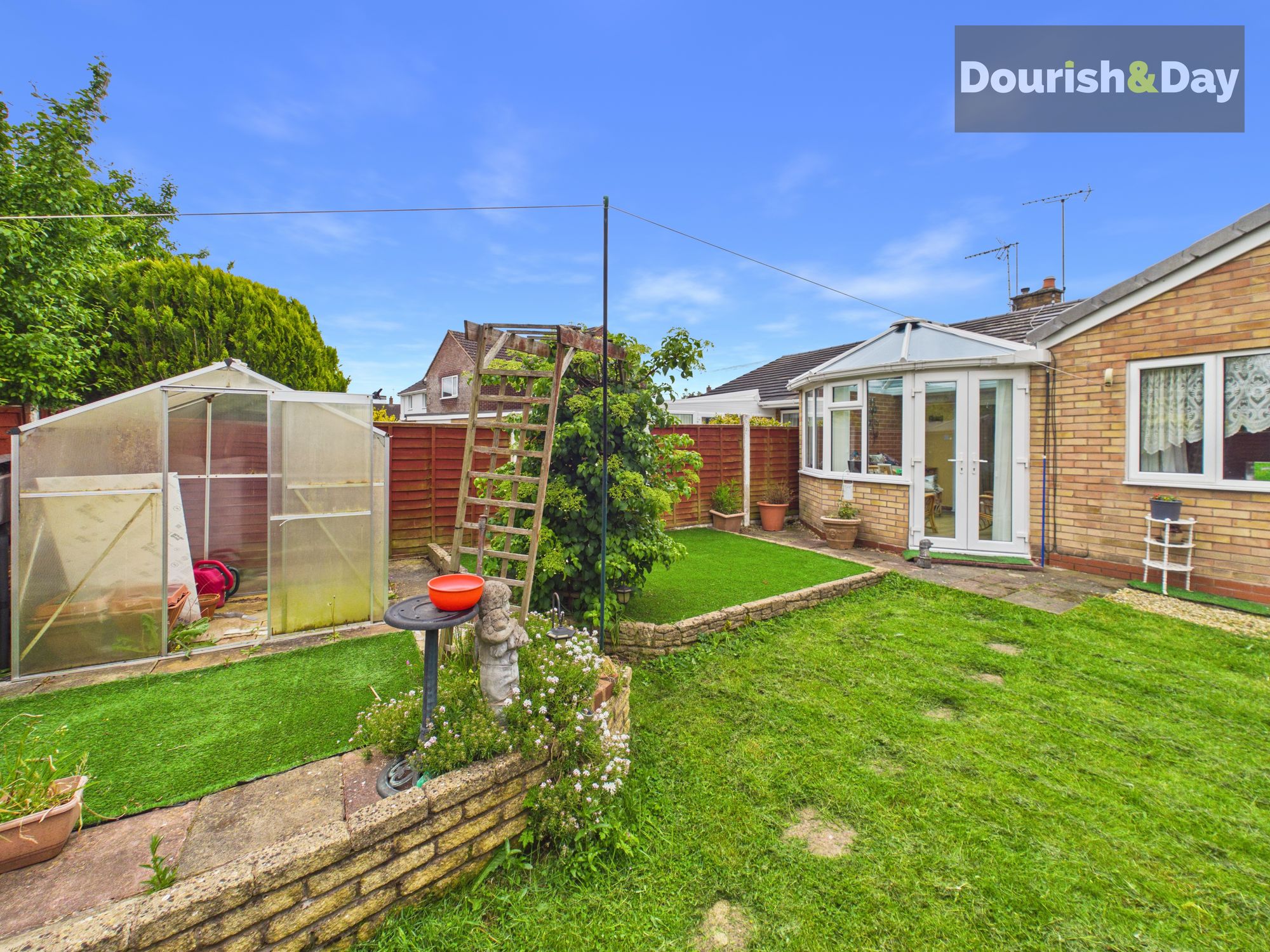 2 bed semi-detached bungalow for sale in Carder Avenue, Stafford, ST16 - Property Image 13
