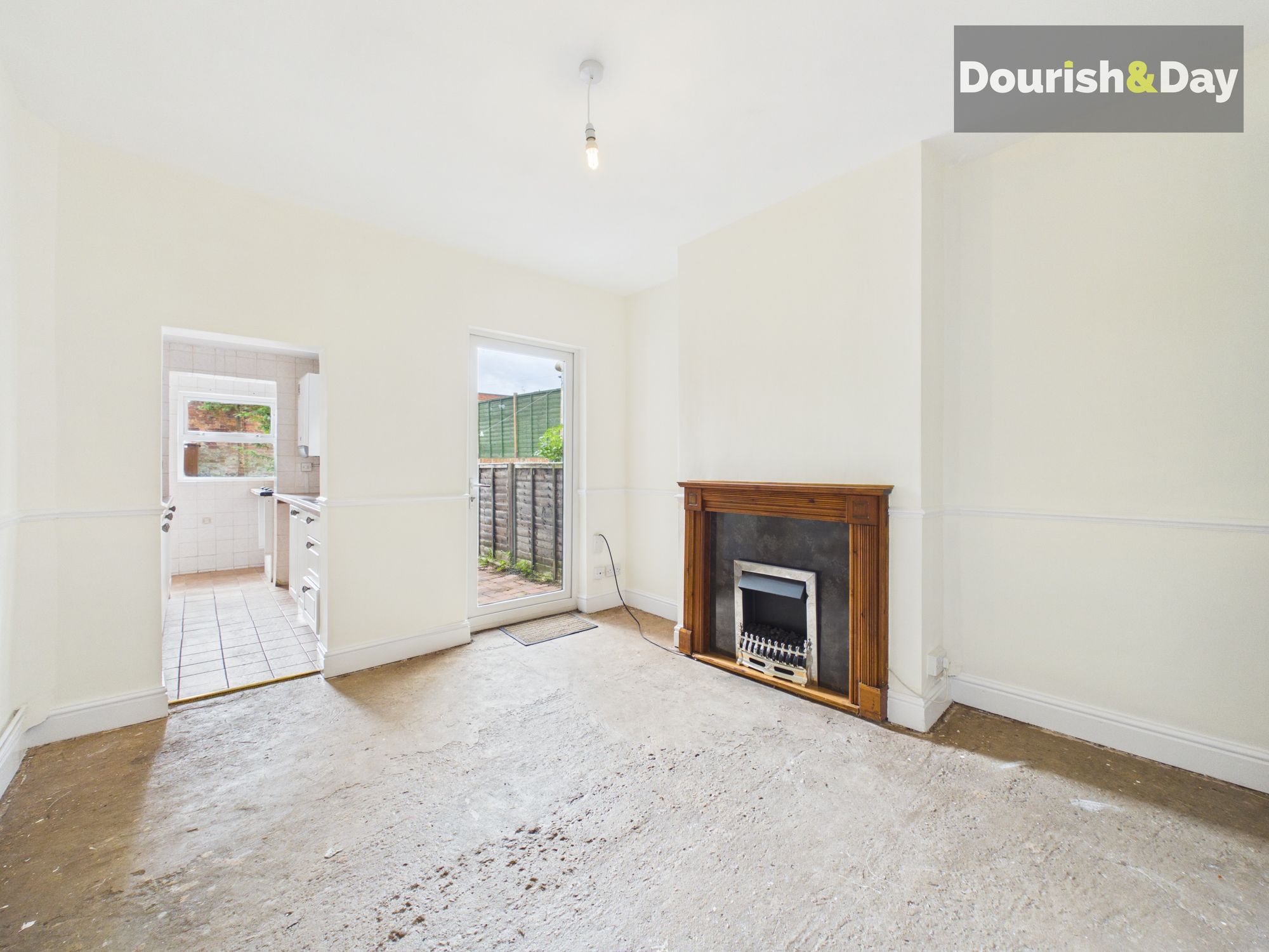 2 bed mid-terraced house for sale in Albert Terrace, Stafford, ST16 - Property Image 3