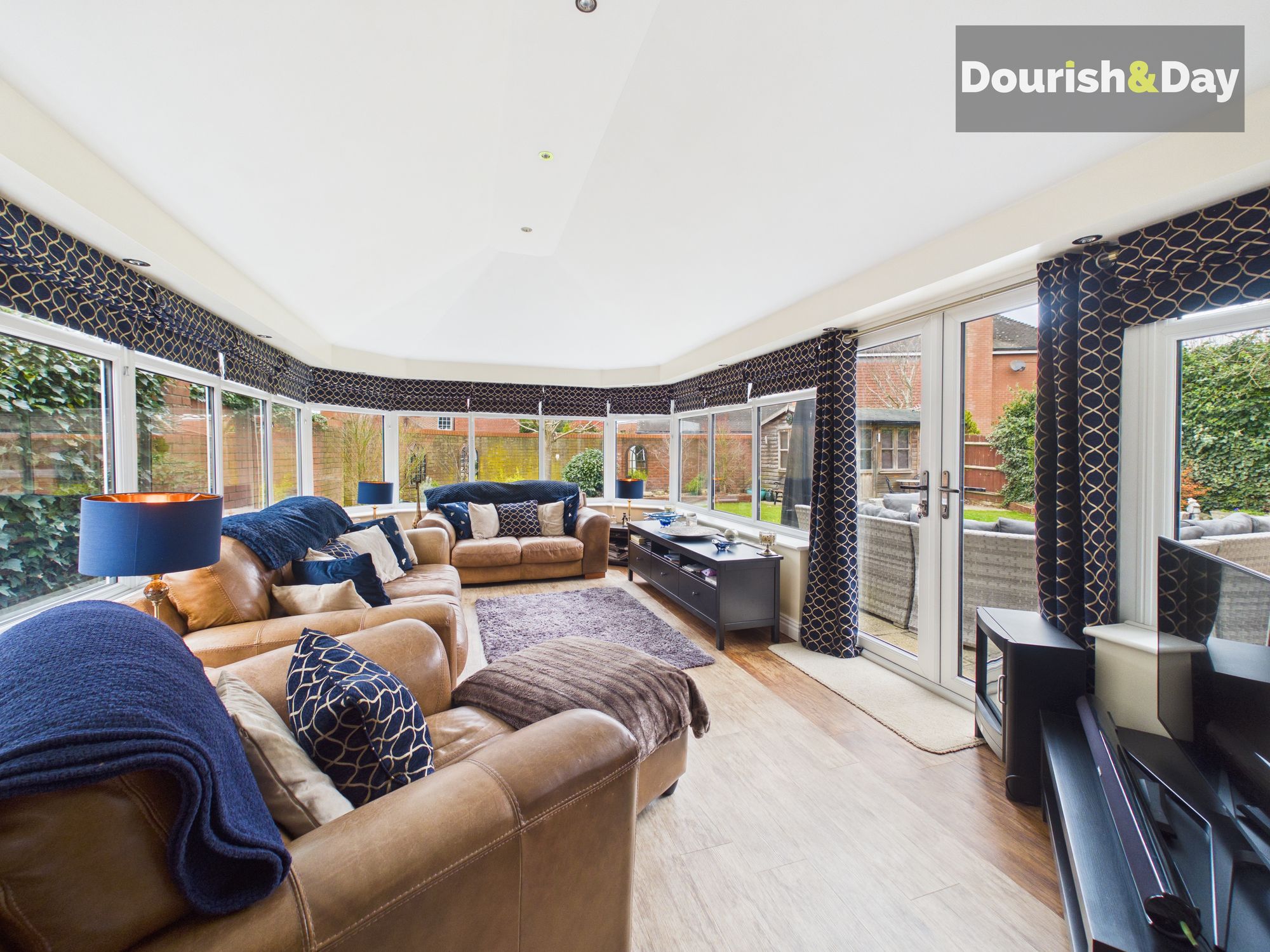 4 bed detached house for sale in Meadowbank Avenue, Weston, ST18 - Property Image 5