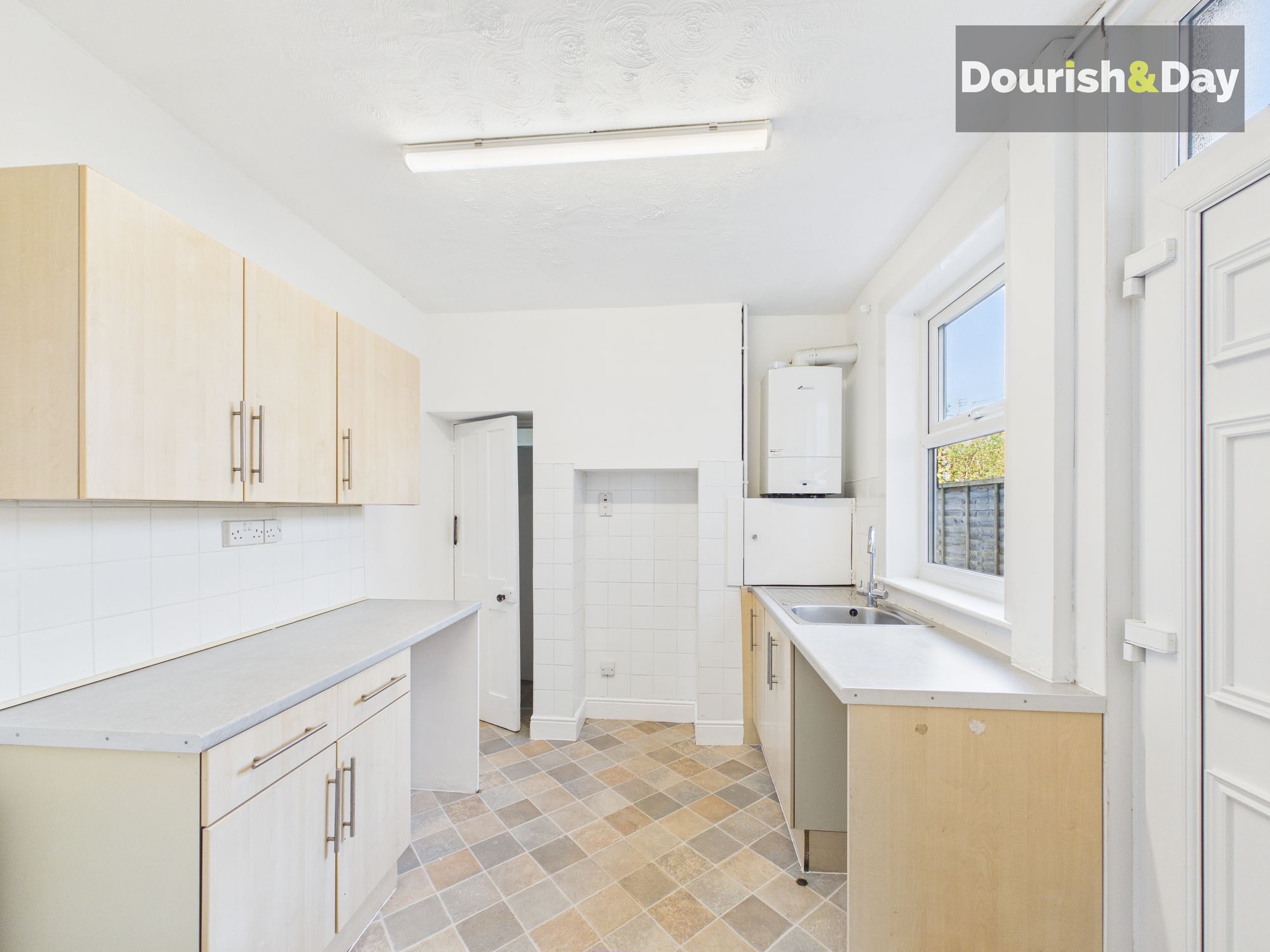3 bed mid-terraced house for sale in Cooperative Street, Stafford, ST16 - Property Image 3