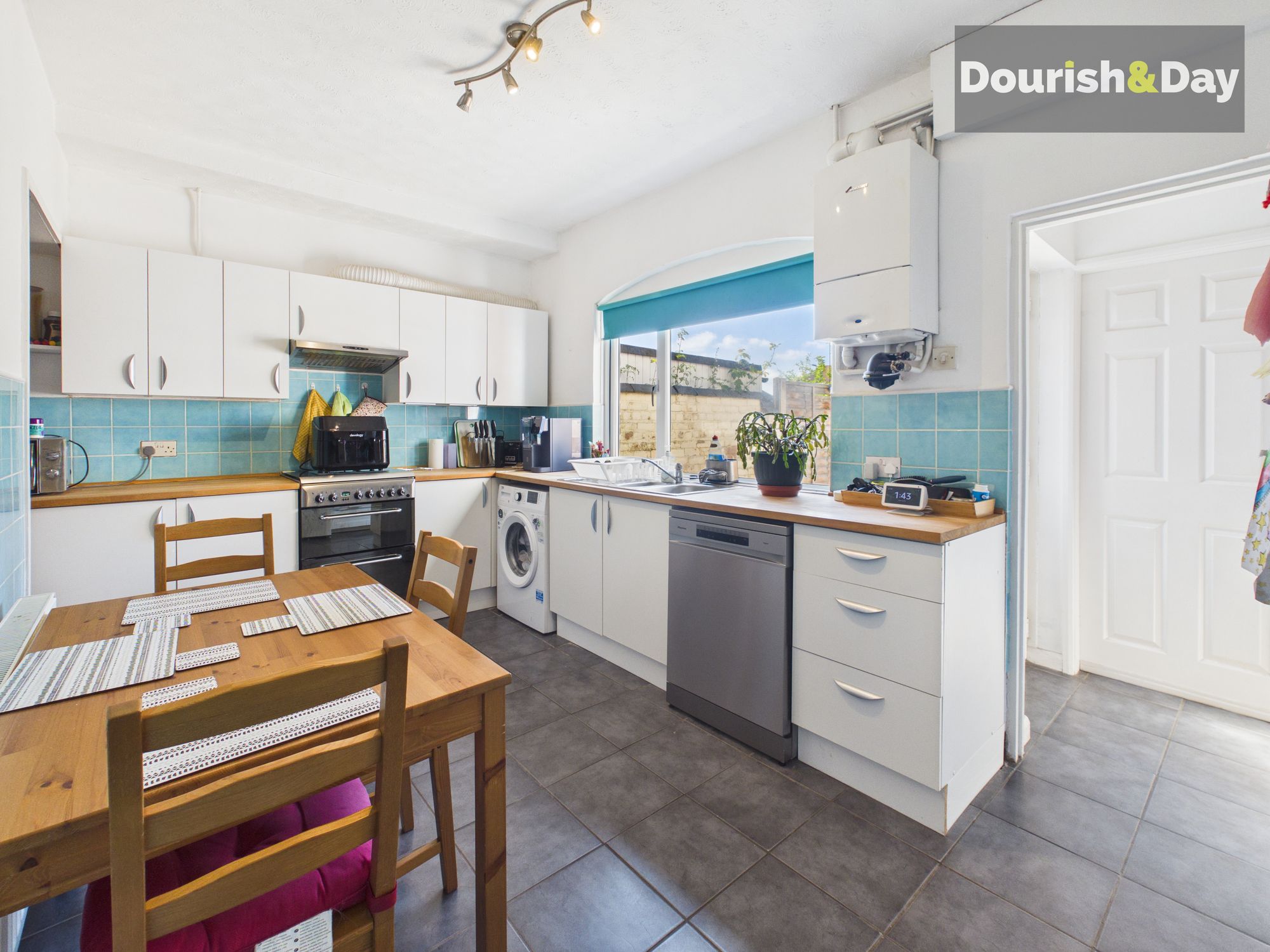 2 bed terraced house for sale in Cambridge Street, Stafford, ST16 - Property Image 2