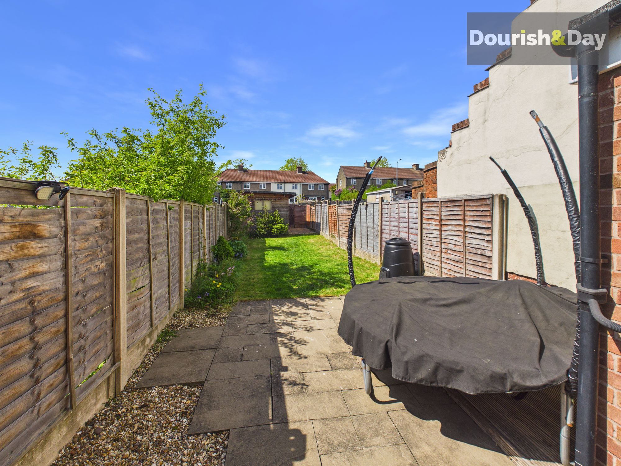 2 bed terraced house for sale in Cambridge Street, Stafford, ST16 - Property Image 12