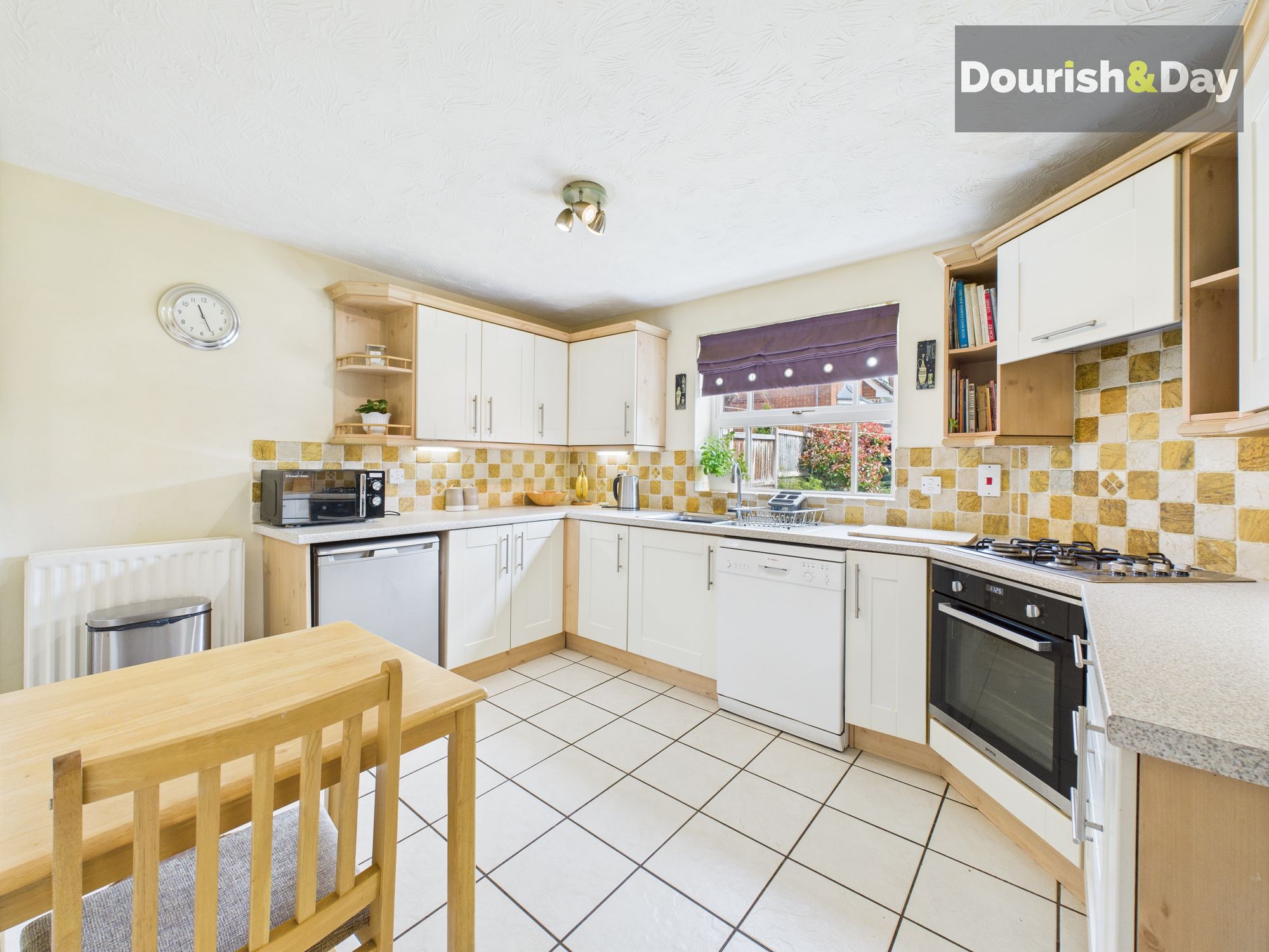 4 bed detached house for sale in Canalside Close, Penkridge, ST19 - Property Image 3