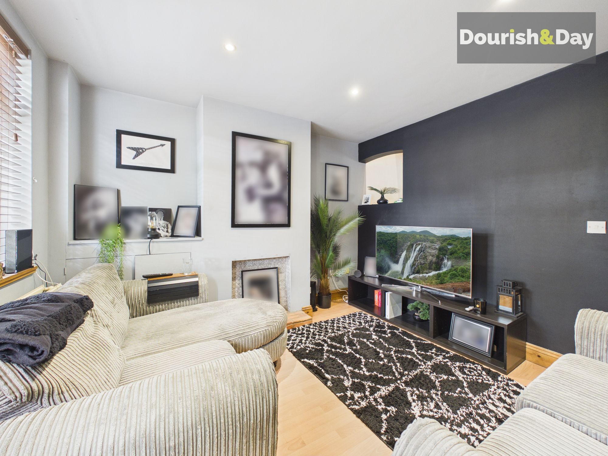 2 bed terraced house for sale in Victoria Terrace, Stafford, ST16  - Property Image 5