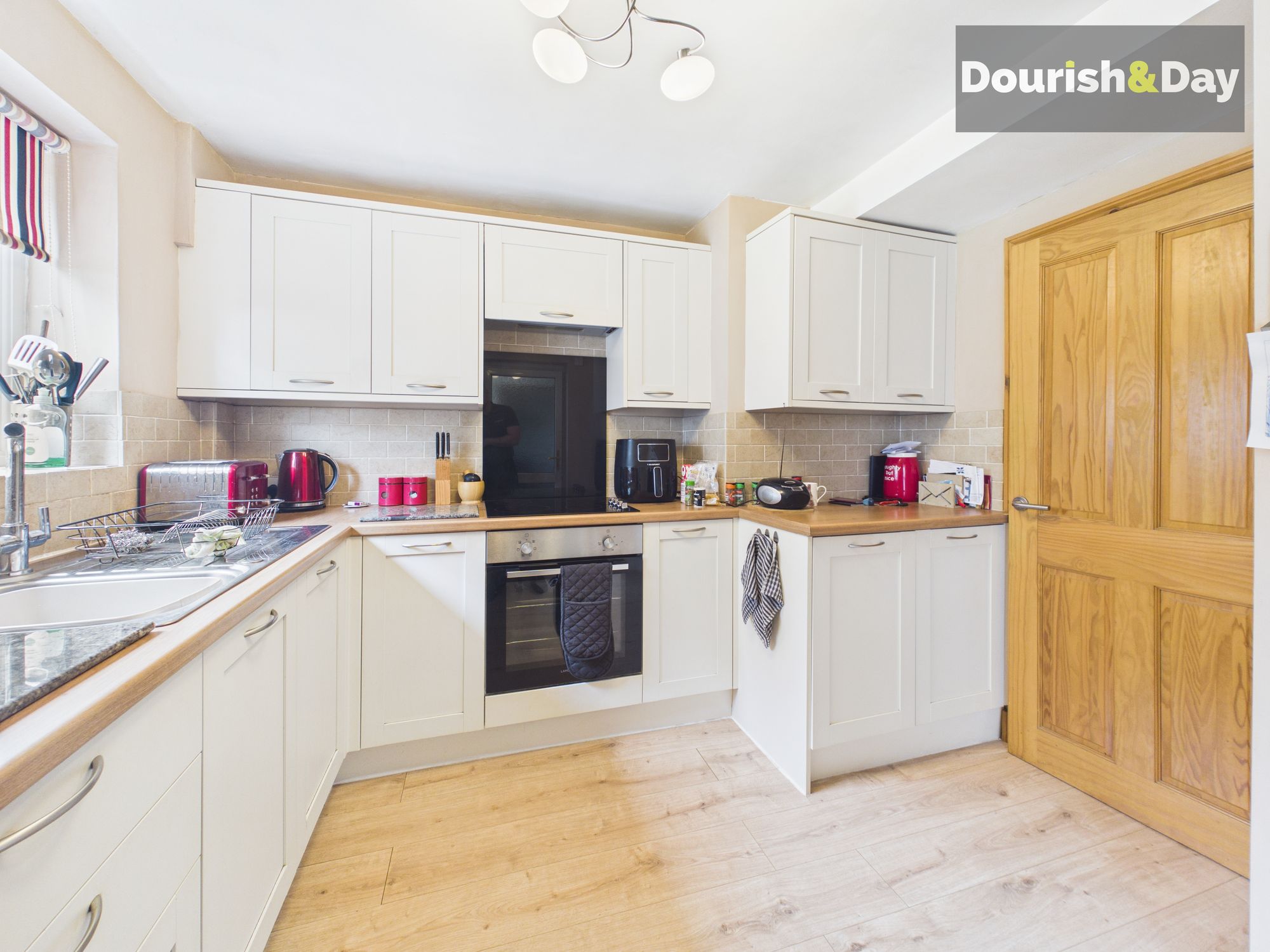 2 bed semi-detached house for sale in Devon Way, Stafford, ST17 - Property Image 4