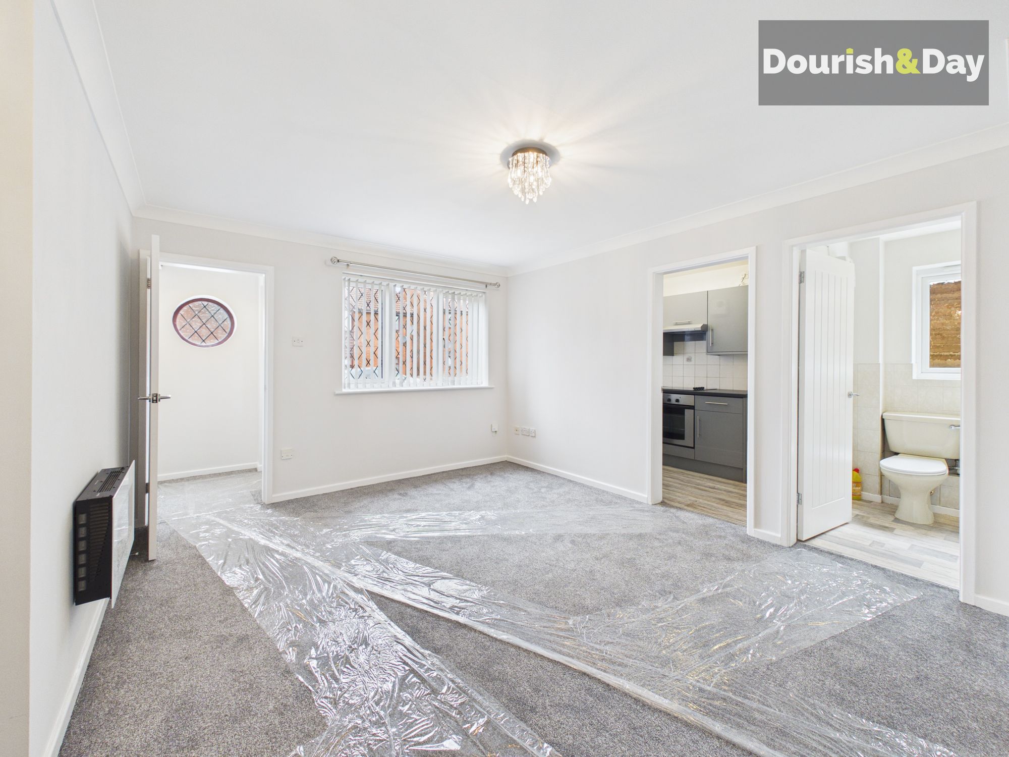 2 bed flat for sale in Wimblebury Road, Littleworth, WS12 - Property Image 3