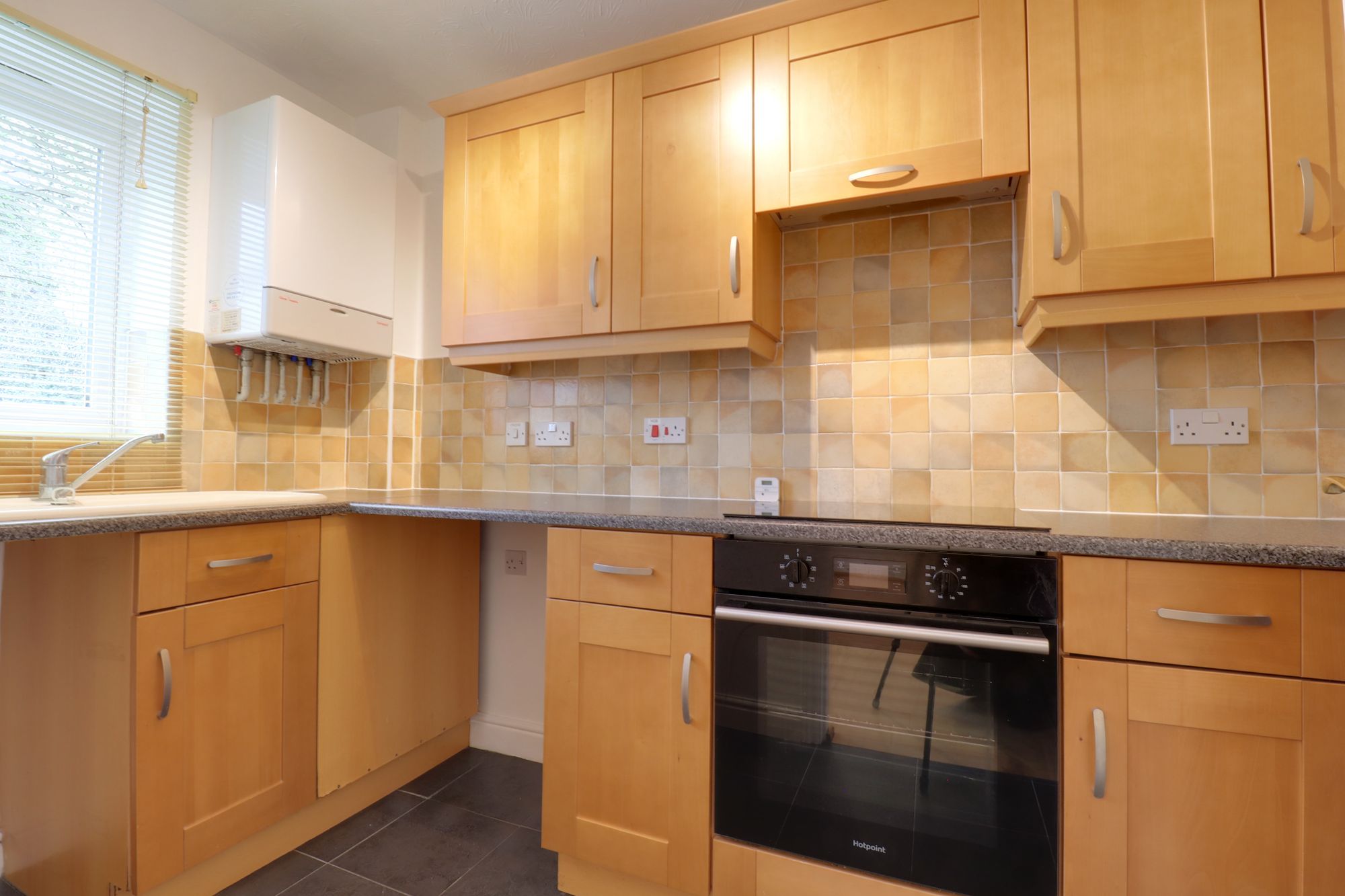 1 bed apartment to rent in Kamienna Close, Stafford, ST17 - Property Image 4