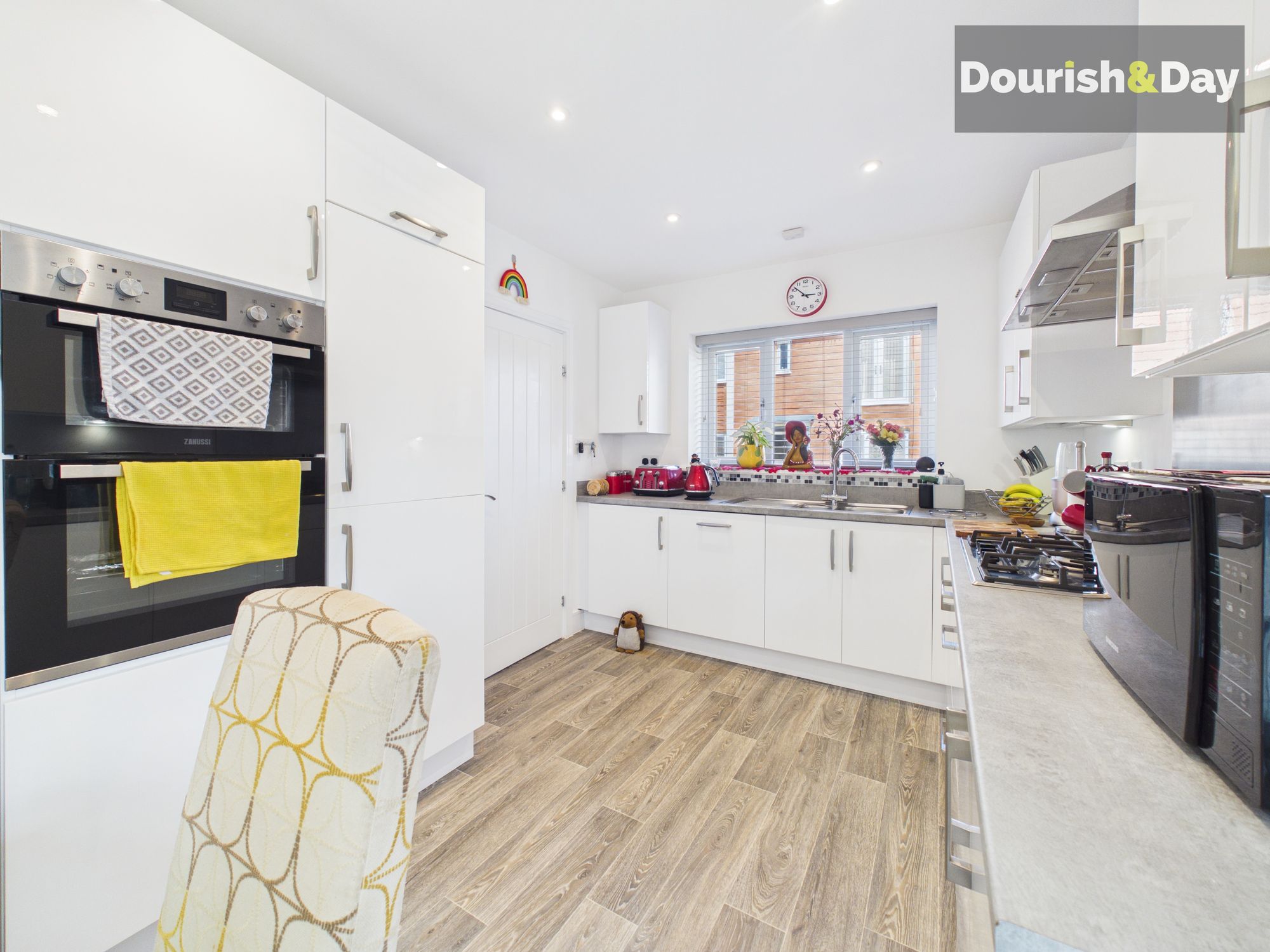 3 bed detached house for sale in Allium Road, Stafford, ST17 - Property Image 5