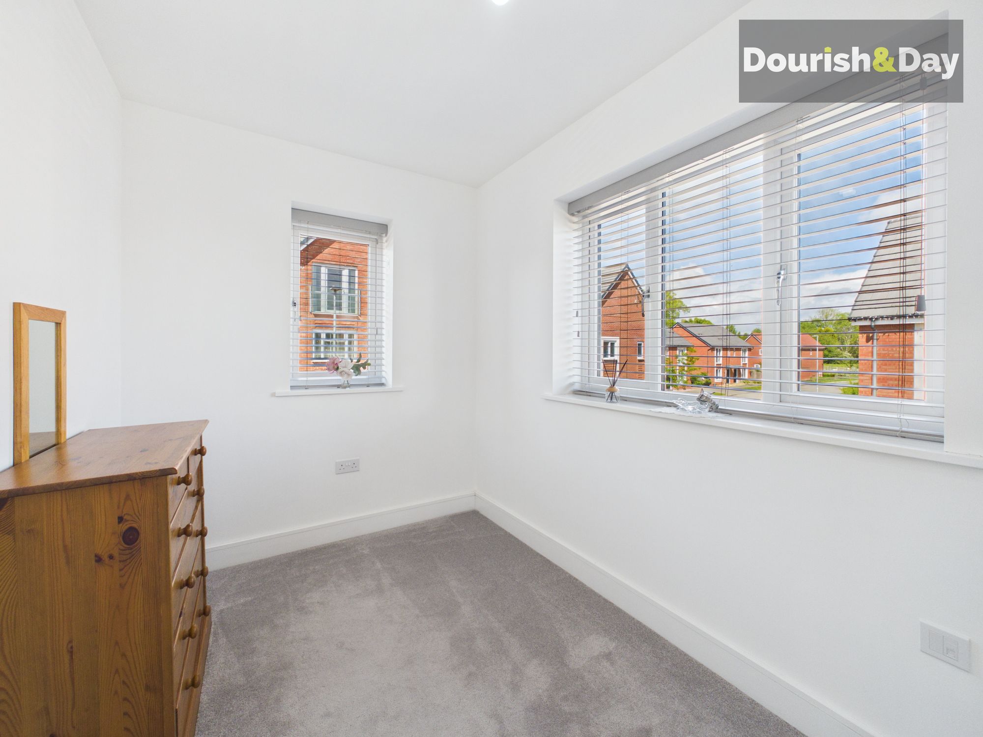 3 bed detached house for sale in Allium Road, Stafford, ST17 - Property Image 10