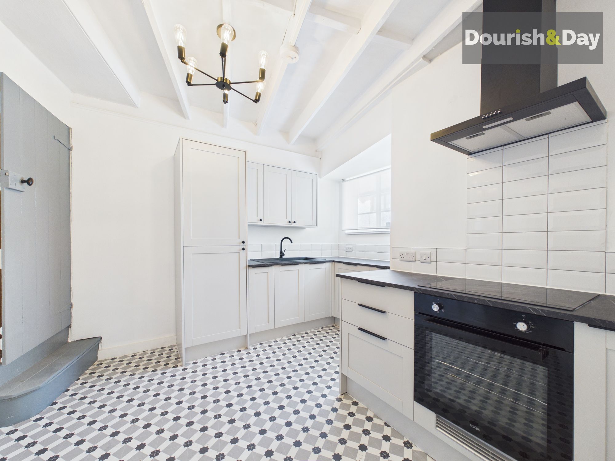 4 bed terraced house for sale in Main Road, Little Haywood, ST18 - Property Image 4