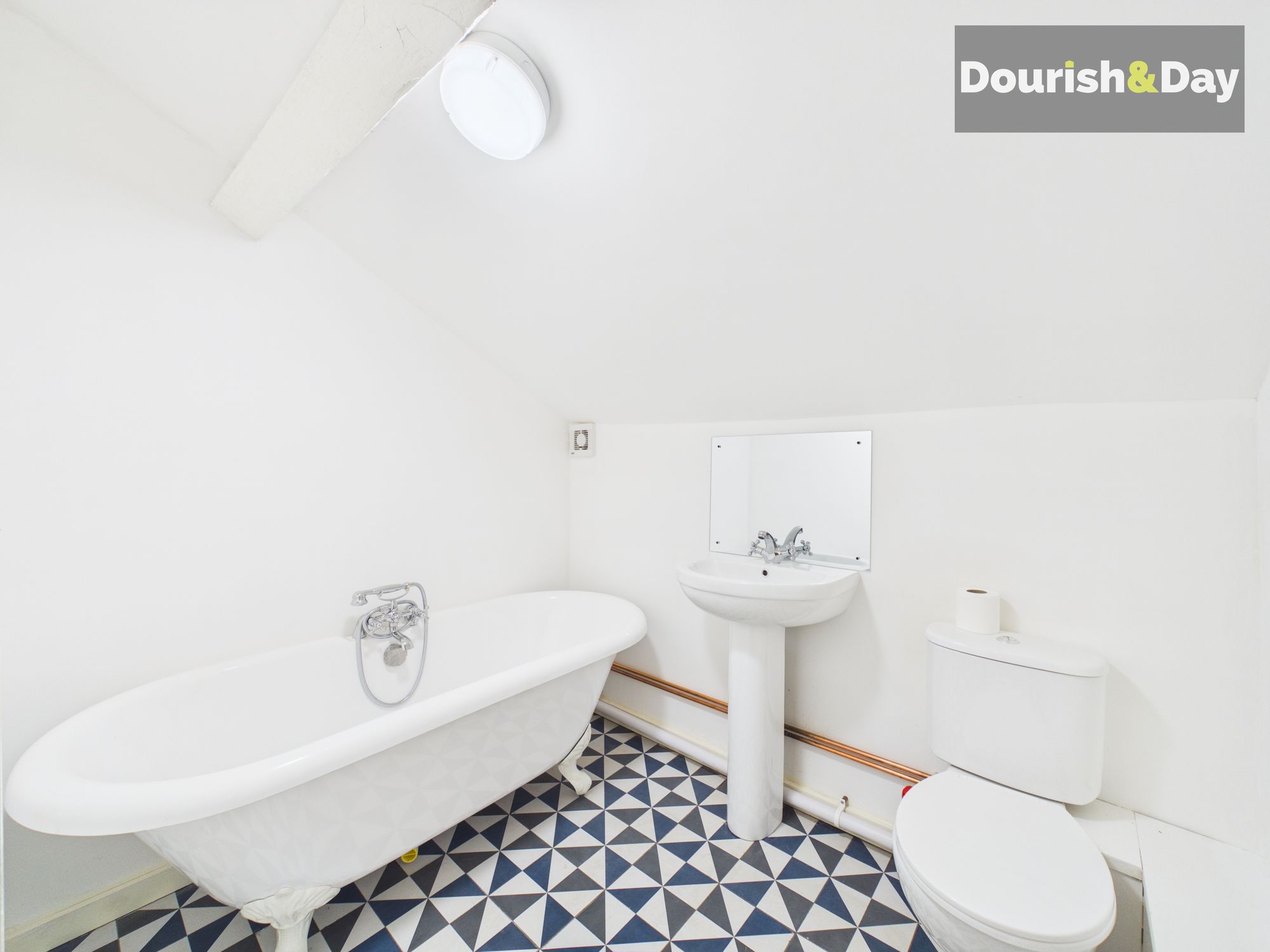 4 bed terraced house for sale in Main Road, Little Haywood, ST18 - Property Image 16