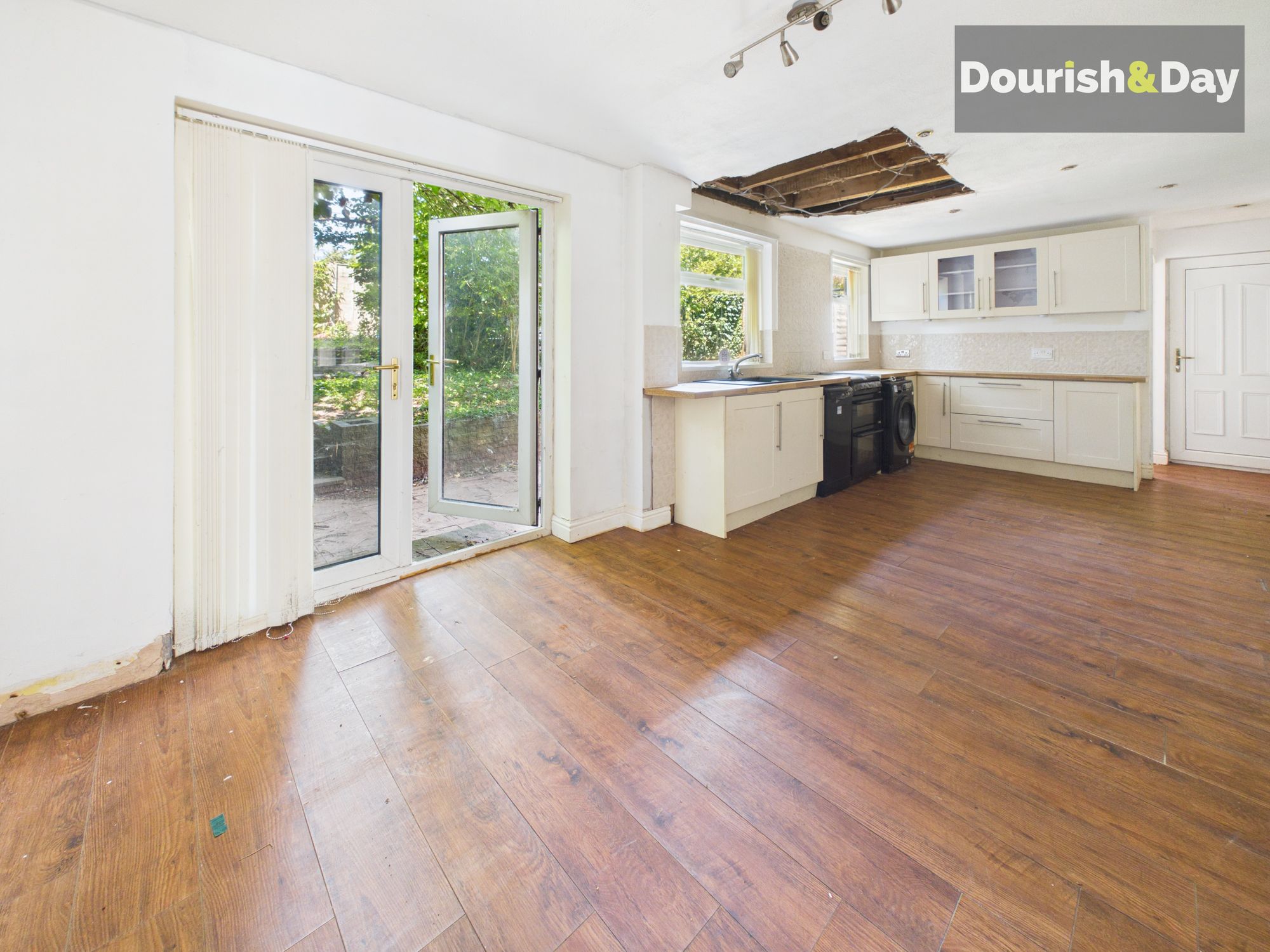 3 bed detached house for sale in Shelley Close, Little Haywood, ST18 - Property Image 3