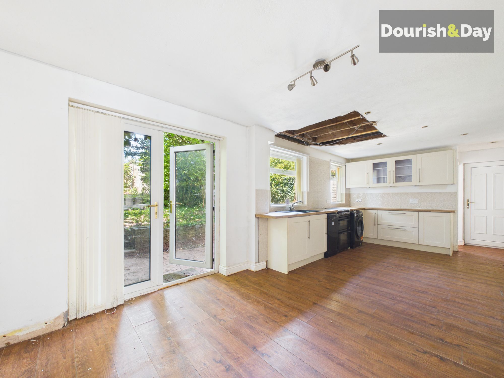 3 bed detached house for sale in Shelley Close, Little Haywood, ST18 - Property Image 9