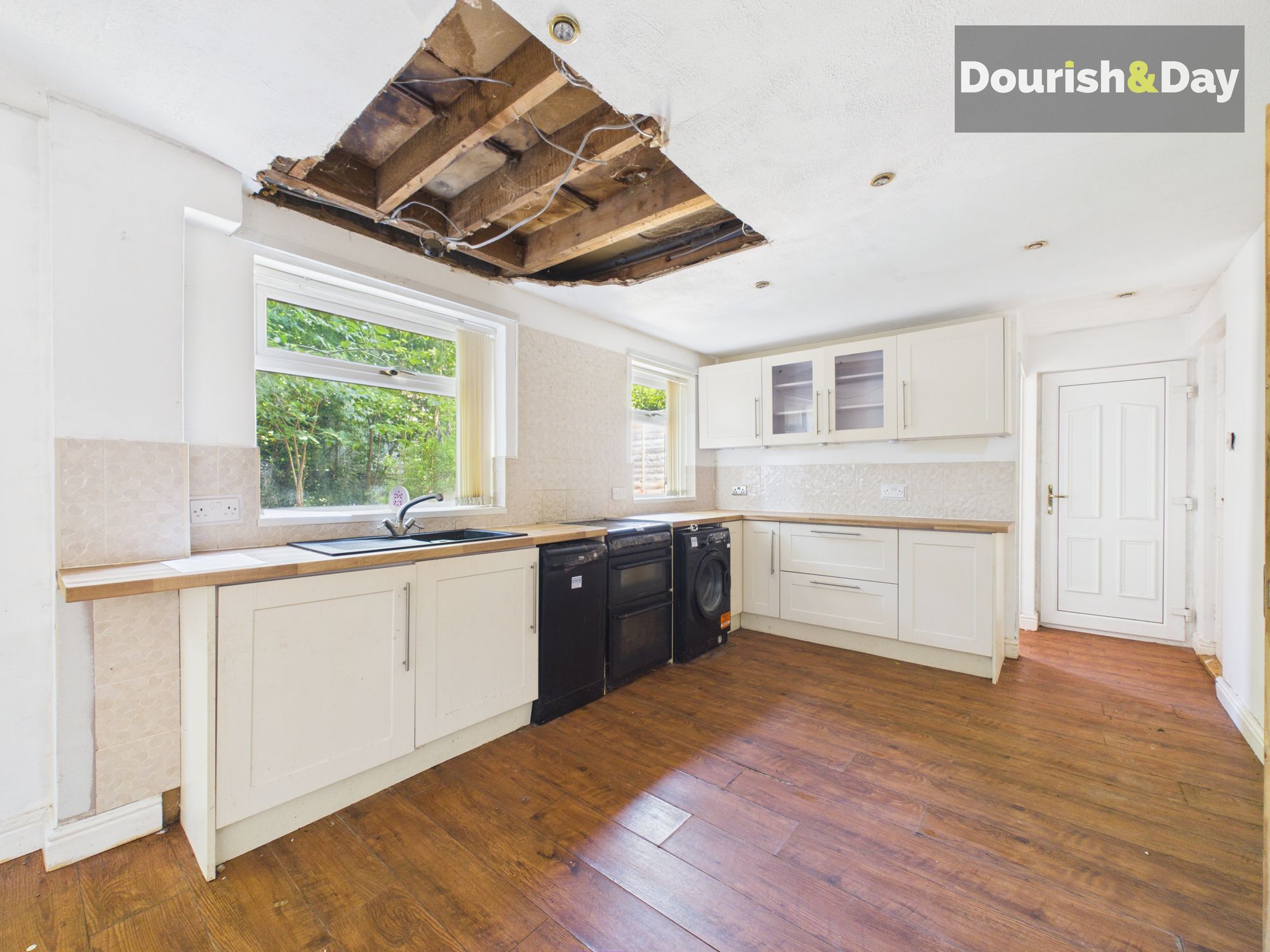 3 bed detached house for sale in Shelley Close, Little Haywood, ST18 - Property Image 11