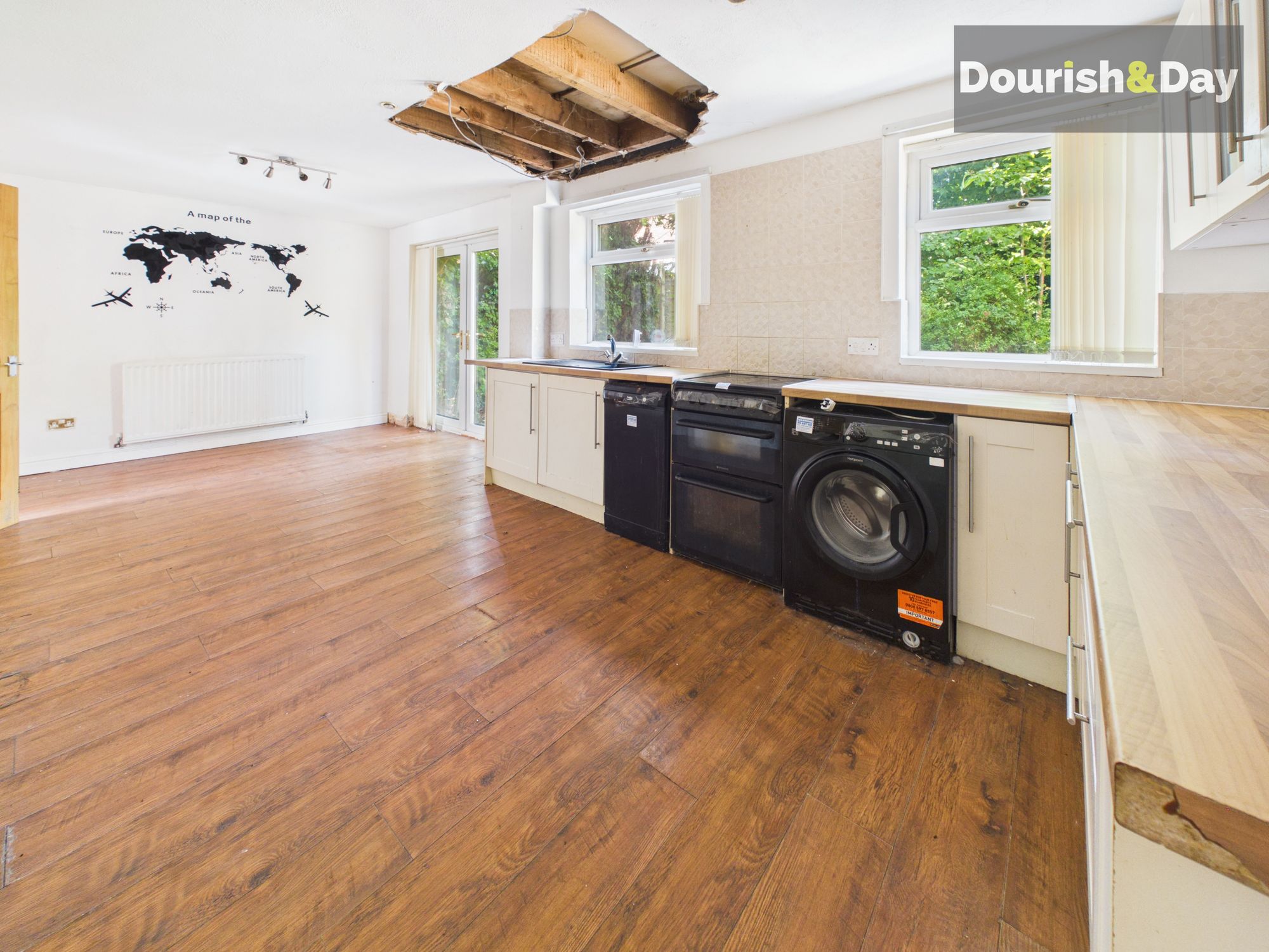 3 bed detached house for sale in Shelley Close, Little Haywood, ST18 - Property Image 10